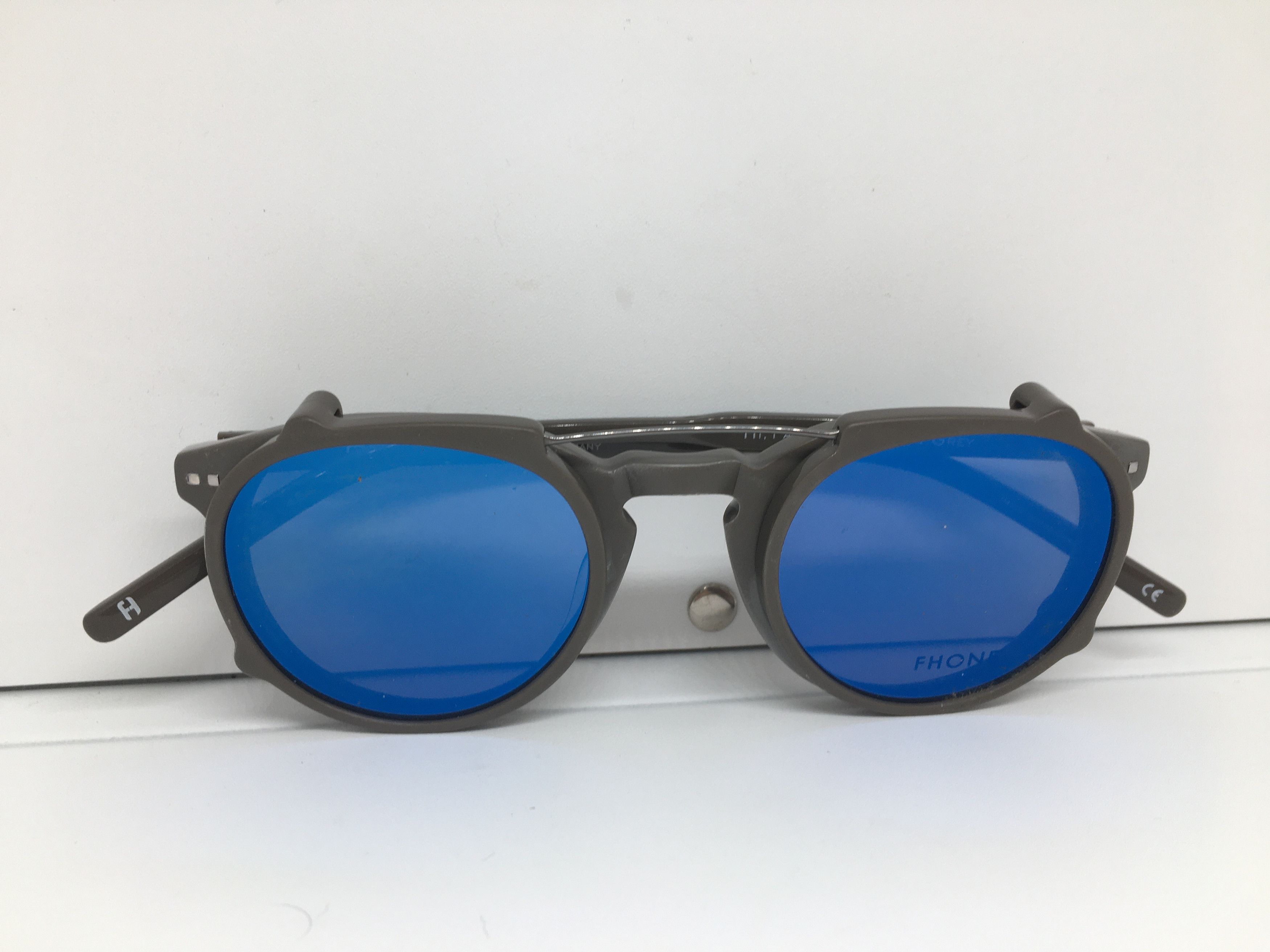 Other Fhone Keyhole Bridge RX Eyeglasses Sunglasses w/clip Size ONE SIZE - 1 Thumbnail