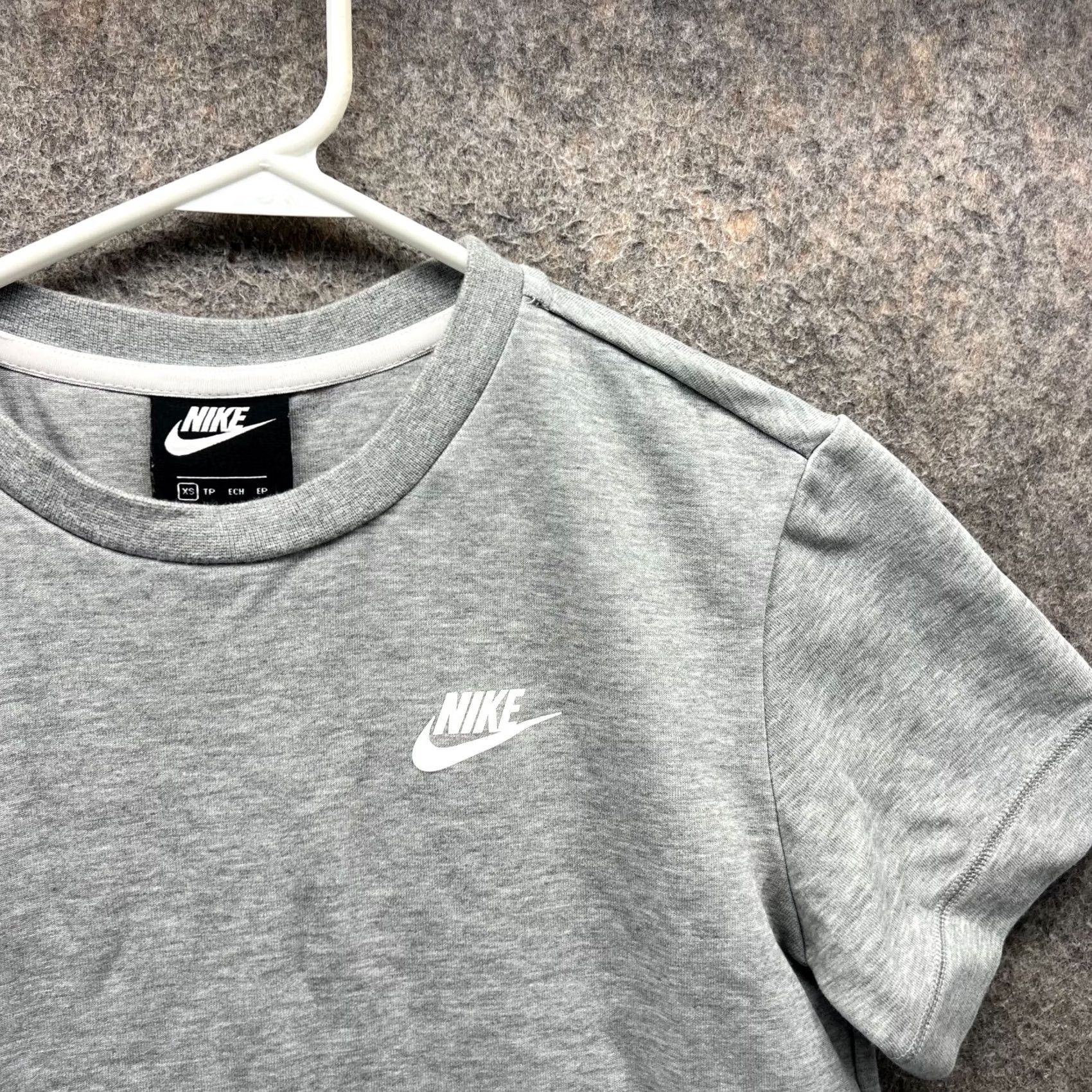 Nike VINTAGE Nike Shirt Dress Womens XS Heather Gray Tech Pockets Crew Neck Fleece Knee Length Short Sleeve Pockets Casual Womens XS Gray Nike Shirt Dress Size XS / US 0-2 / IT 36-38 - 6 Thumbnail