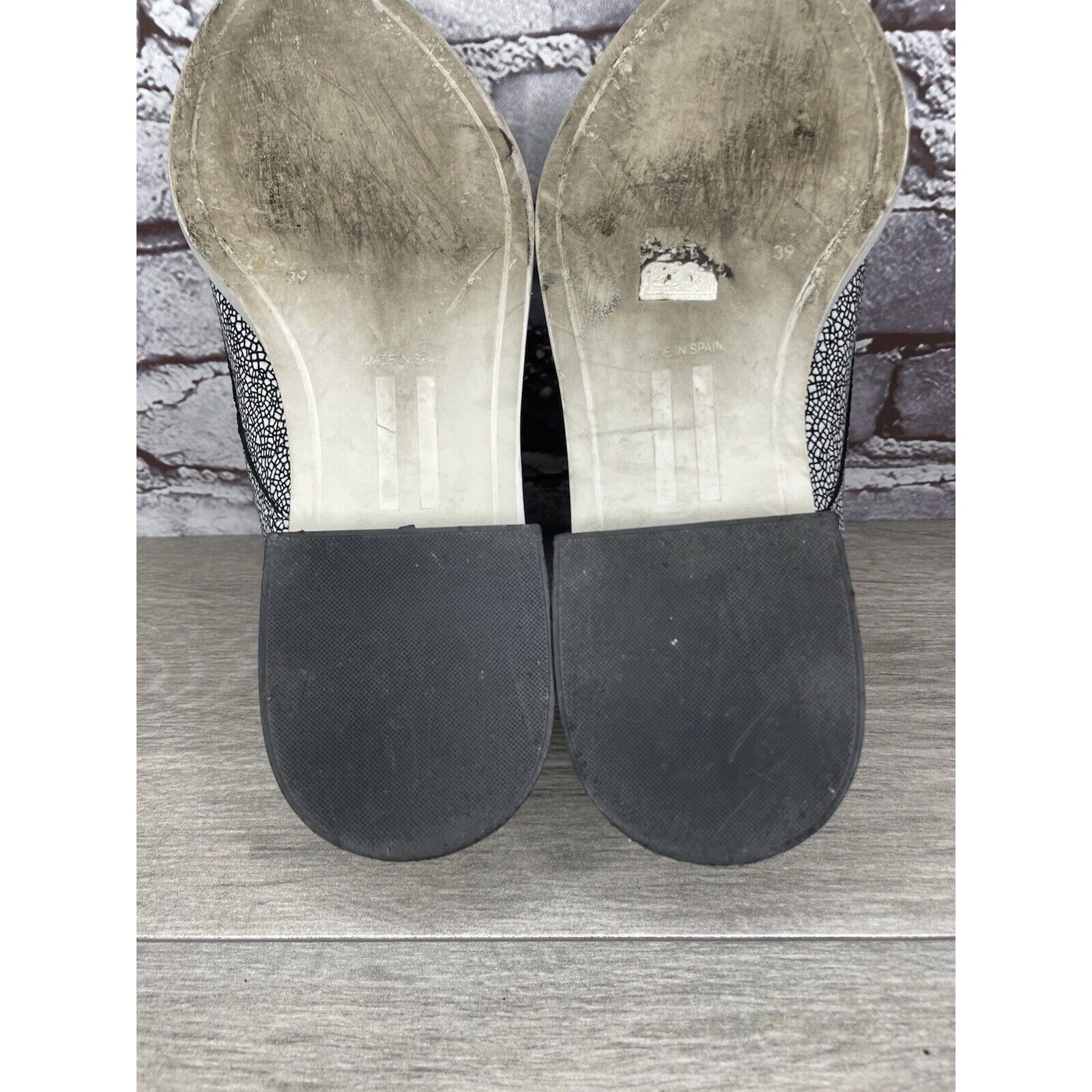 Miista Miista London Black White Leather Cracked Print Center Zip S Size US 8.5 / IT 38.5 - 7 Thumbnail