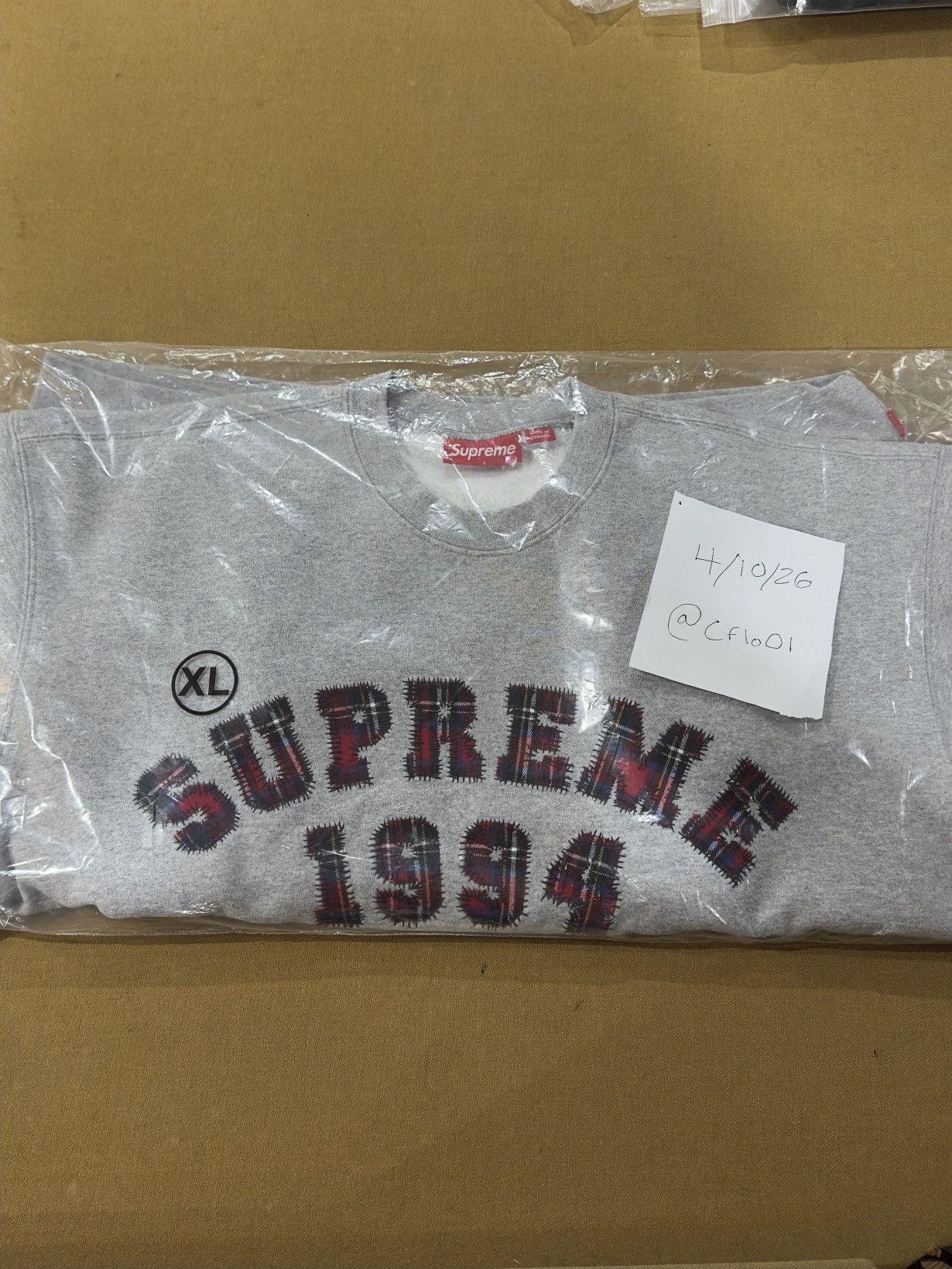 Supreme Supreme Plaid Arc Crewneck Size US XL / EU 56 / 4 - 1 Thumbnail