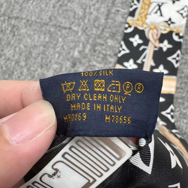 Louis Vuitton Louis Vuitton Presbyopic headband 2501-Nextarrow Size ONE SIZE - 5 Thumbnail