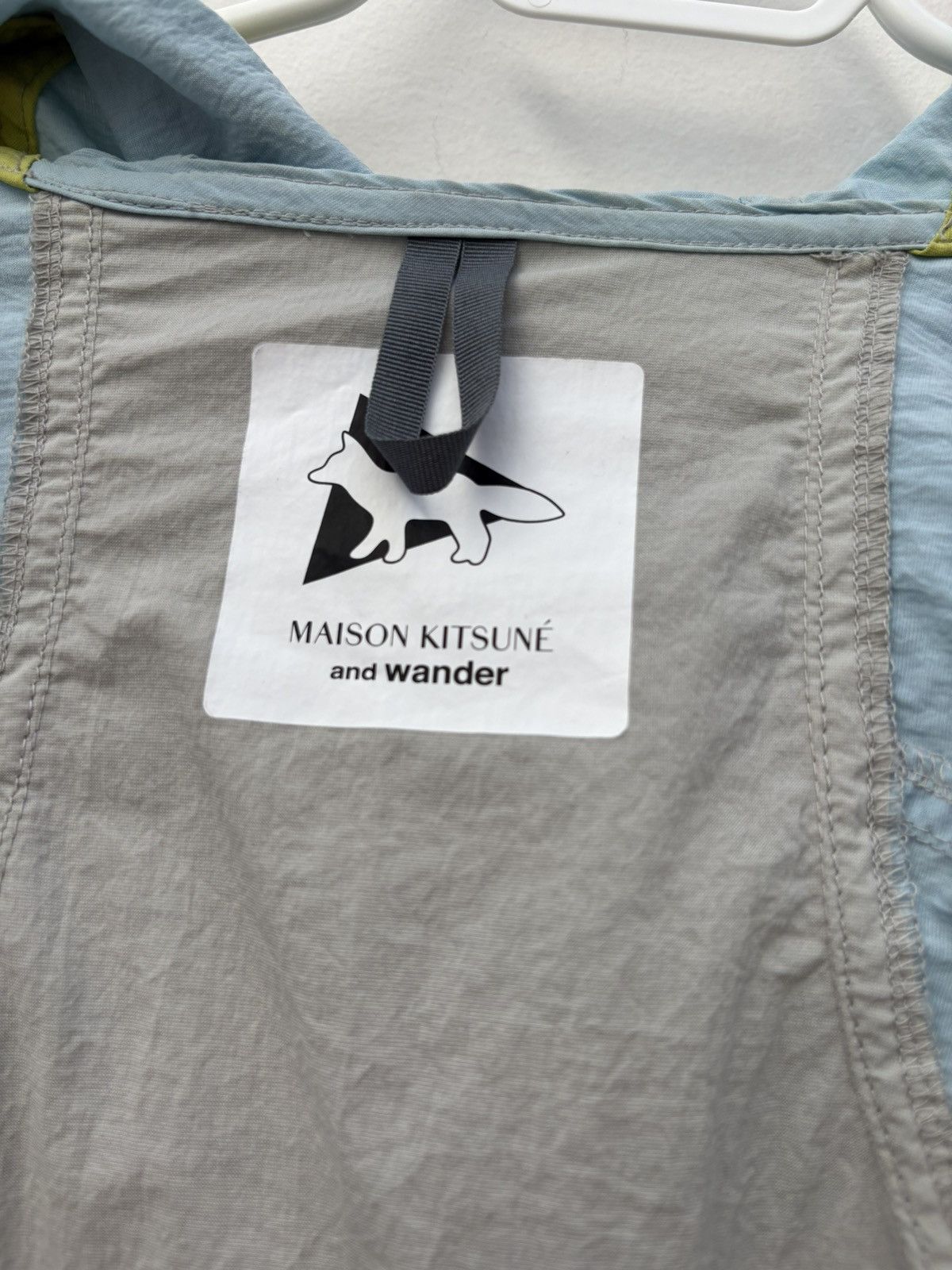 And Wander × Maison Kitsune And wander Size US M / EU 48-50 / 2 - 4 Thumbnail