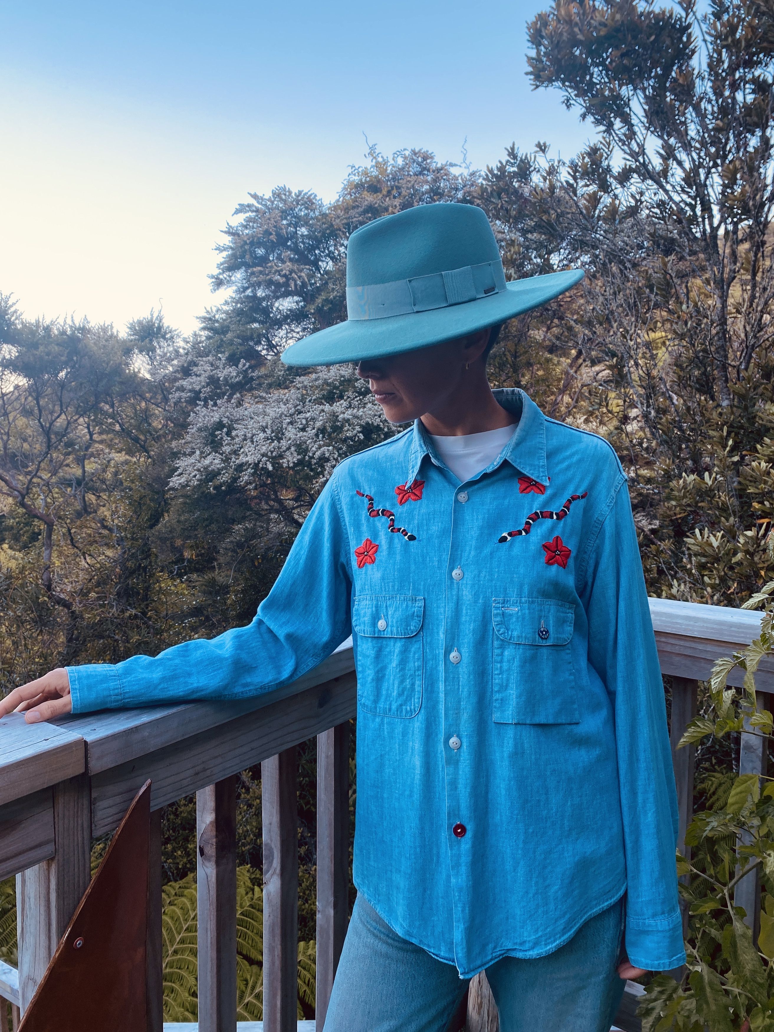 Japanese Brand BIG YANK Vintage Denim Shirt with embroidery Size M / US 6-8 / IT 42-44 - 1 Thumbnail