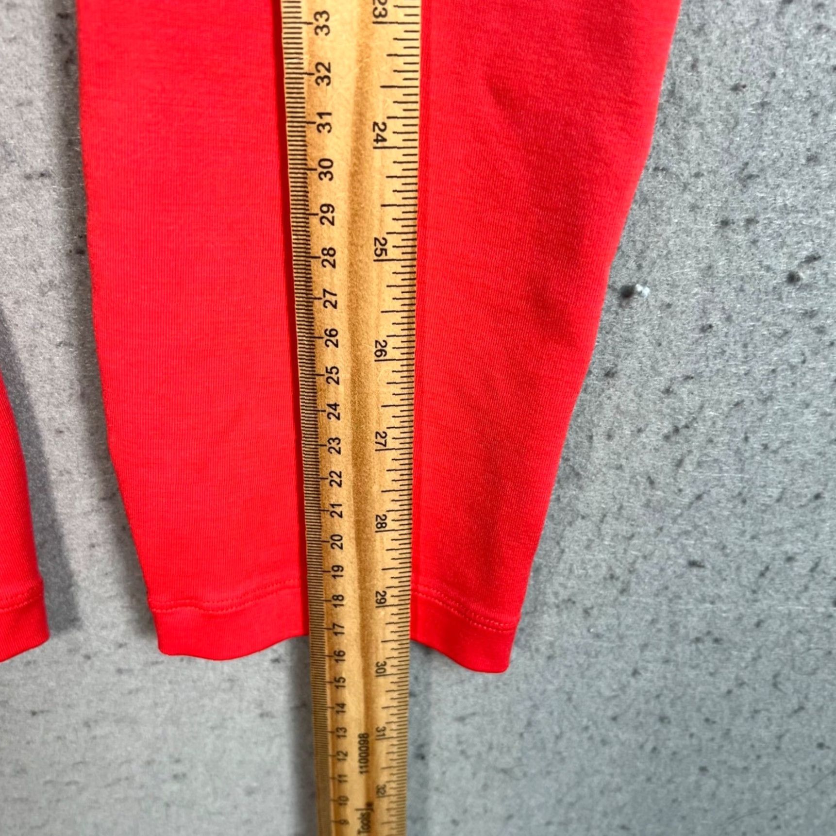Outdoor Voices Outdoor Voices Womens Small Red High-Waisted Leggings Activewear Athletic Shirt? Size 28" / US 6 / IT 42 - 5 Thumbnail