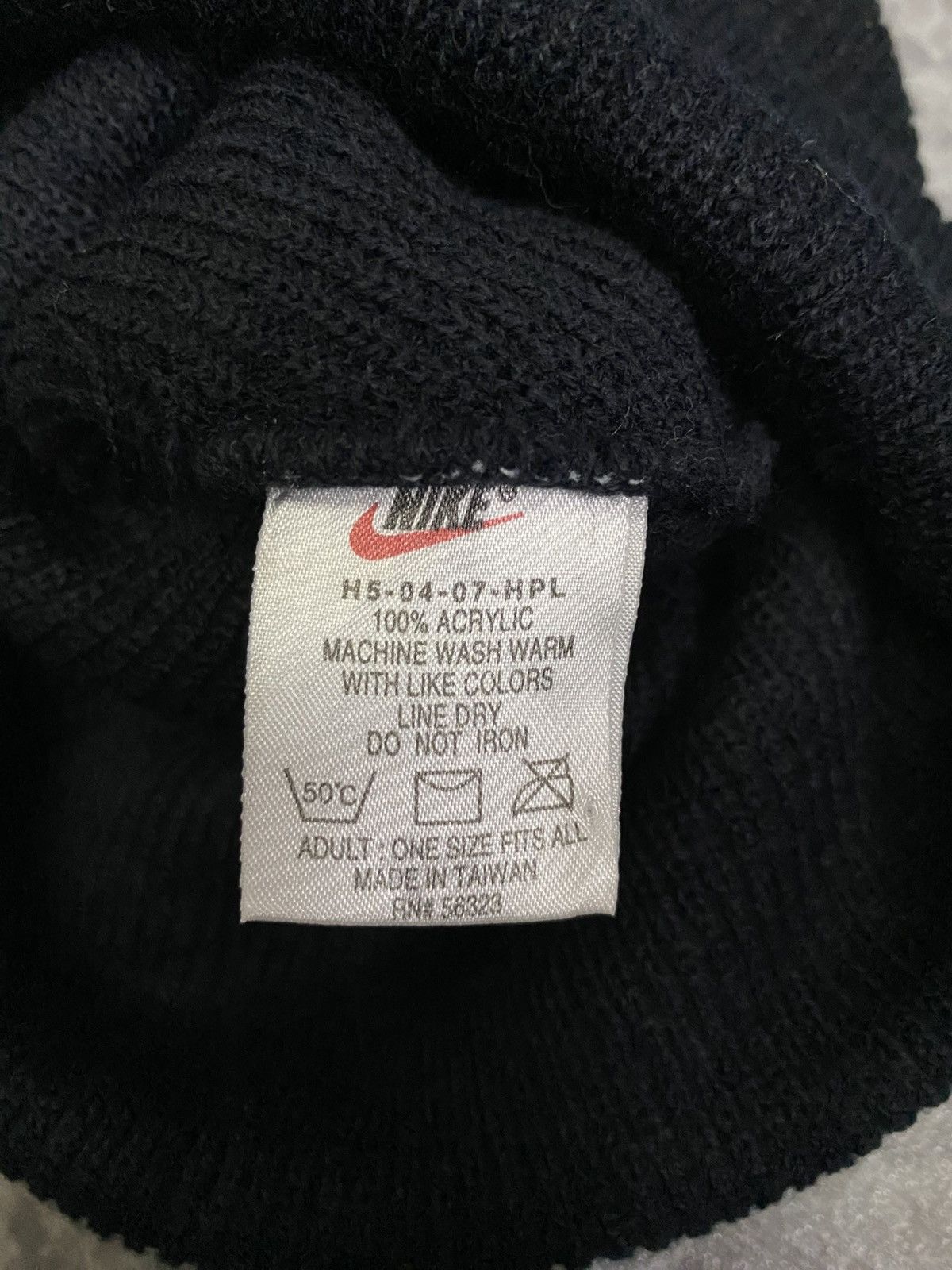 Nike Nike Small Logo Embroidered Beanie Hat Size ONE SIZE - 6 Thumbnail