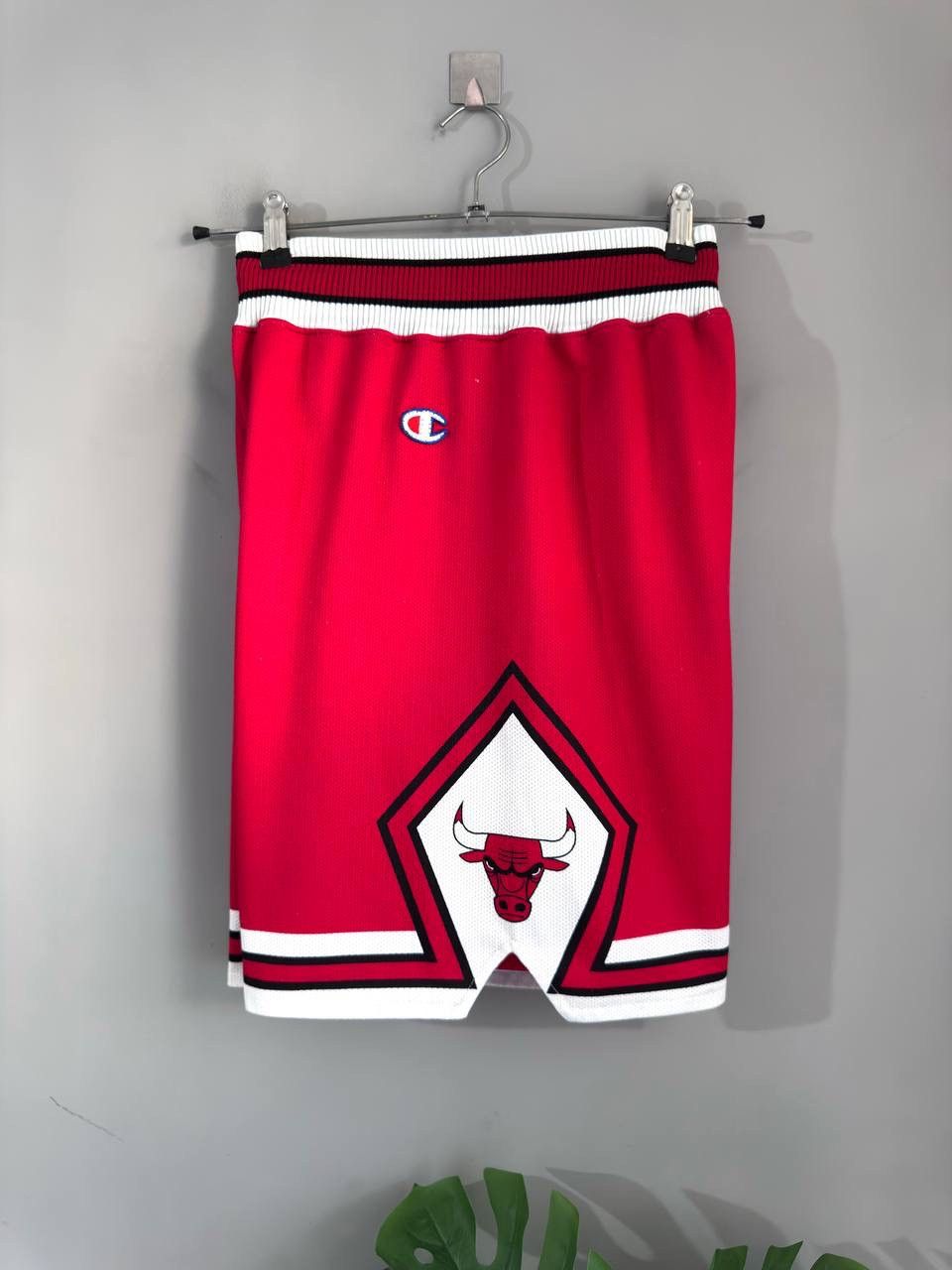 Champion Vintage Champion Chicago Bulls 90s NBA Basketball Shorts, L Size US 34 / EU 50 - 19 Thumbnail