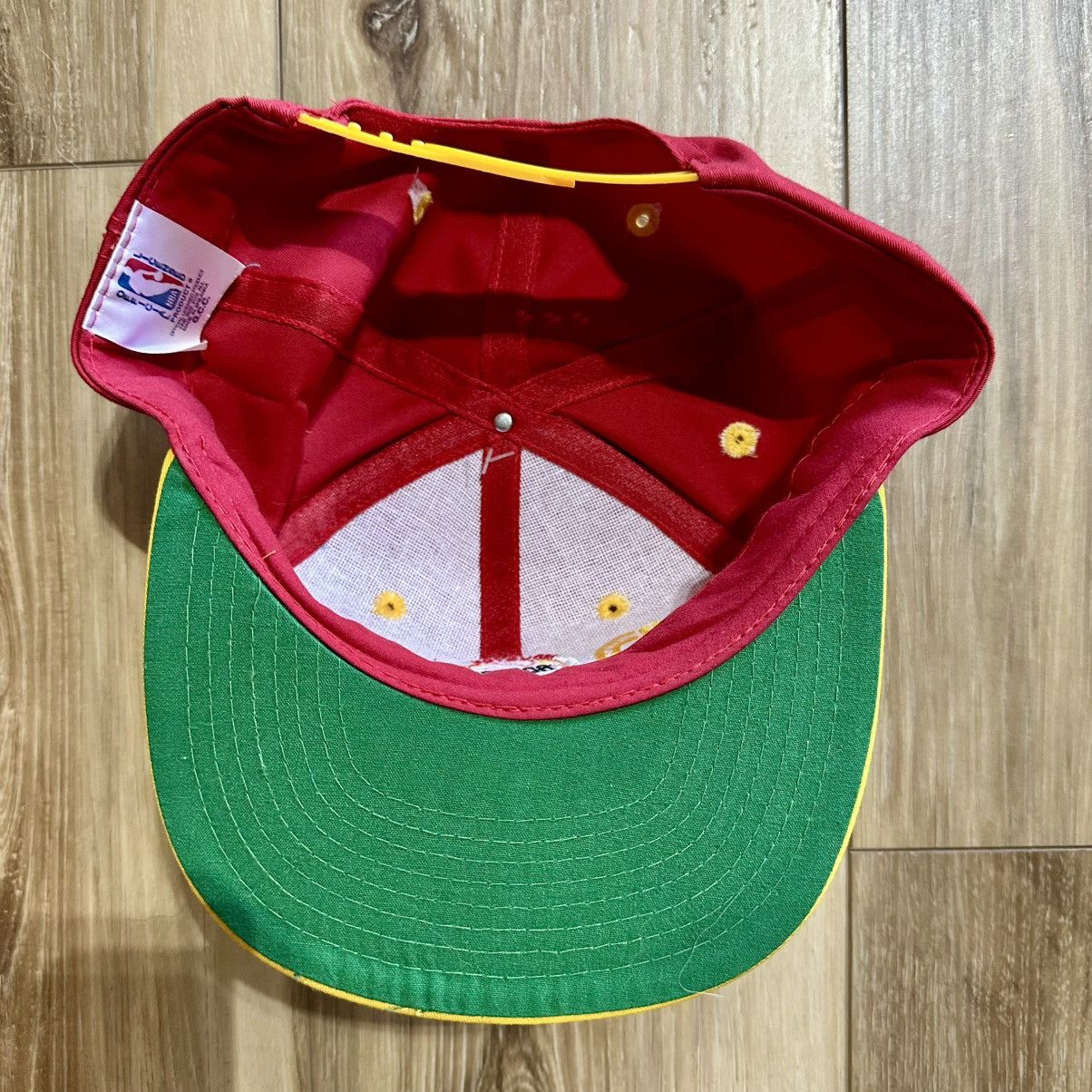 Vintage Vintage Deadstock New Win Stuff Huston Rockets Snapback Hat Size ONE SIZE - 4 Thumbnail