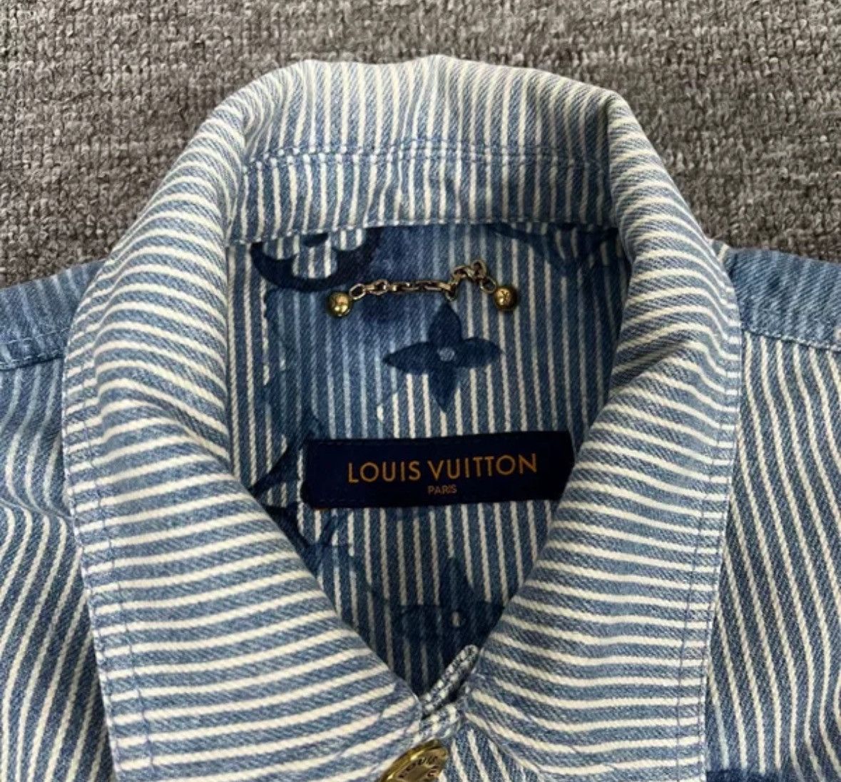 Louis Vuitton Louis Vuitton Three Flower Ink Dyeing Denim Shirt Size US S / EU 44-46 / 1 - 5 Thumbnail