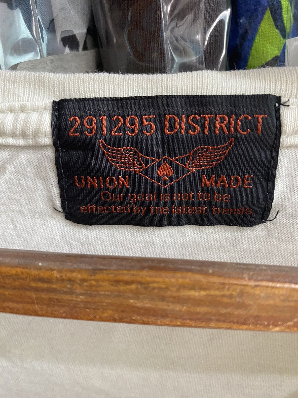 Japanese Brand 219295 DISTRICT TSHIRT Size US S / EU 44-46 / 1 - 8 Thumbnail