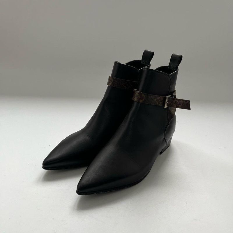 Louis Vuitton Louis Vuitton Pointed Toe Ankle Boots 0079 Size US 6.5 / EU 39-40 - 1 Thumbnail