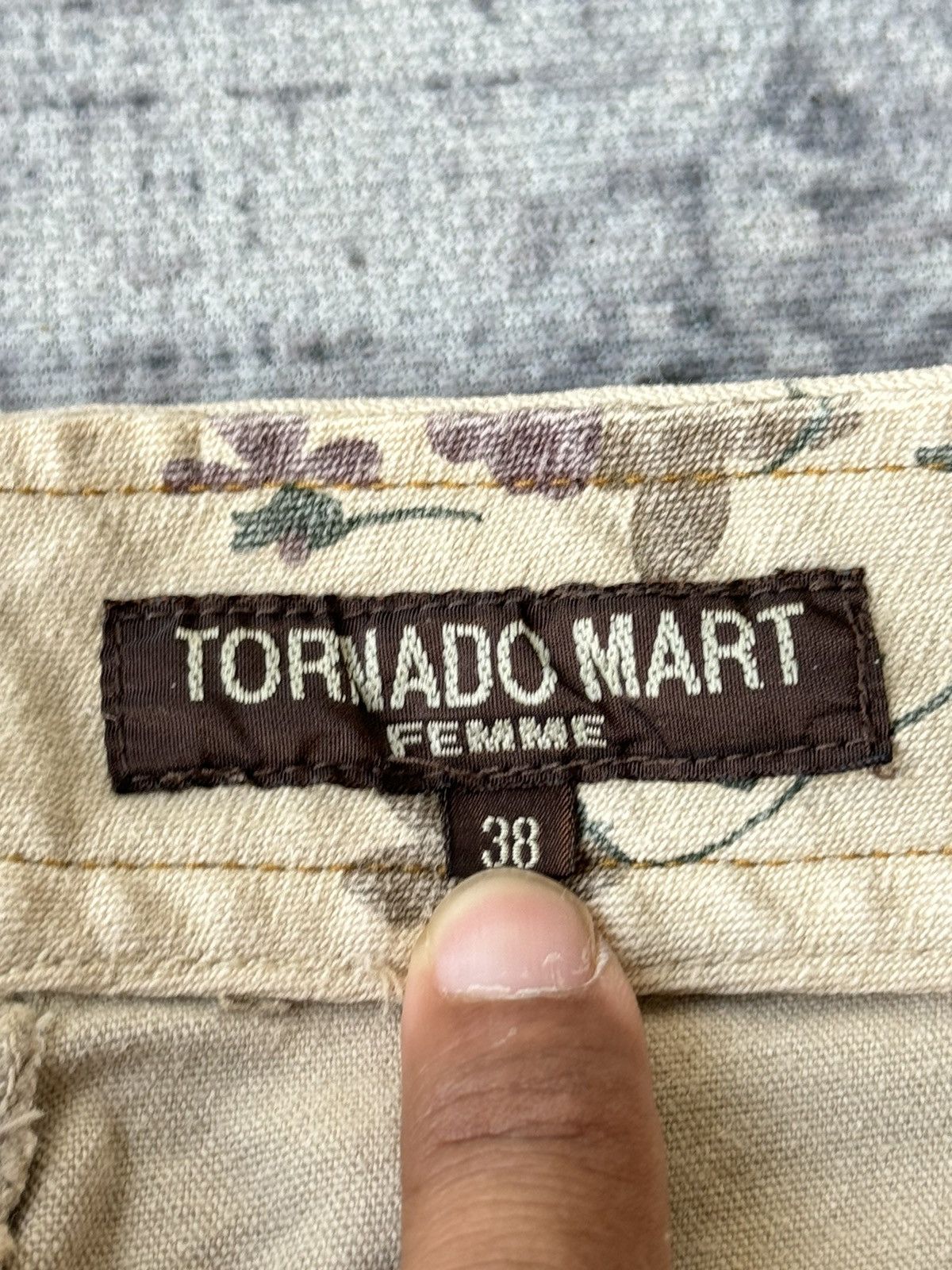 Japanese Brand × Tornado Mart Tornado Mart Femme Floral Super Flared Denim / GOA Style Size US 29 - 10 Thumbnail