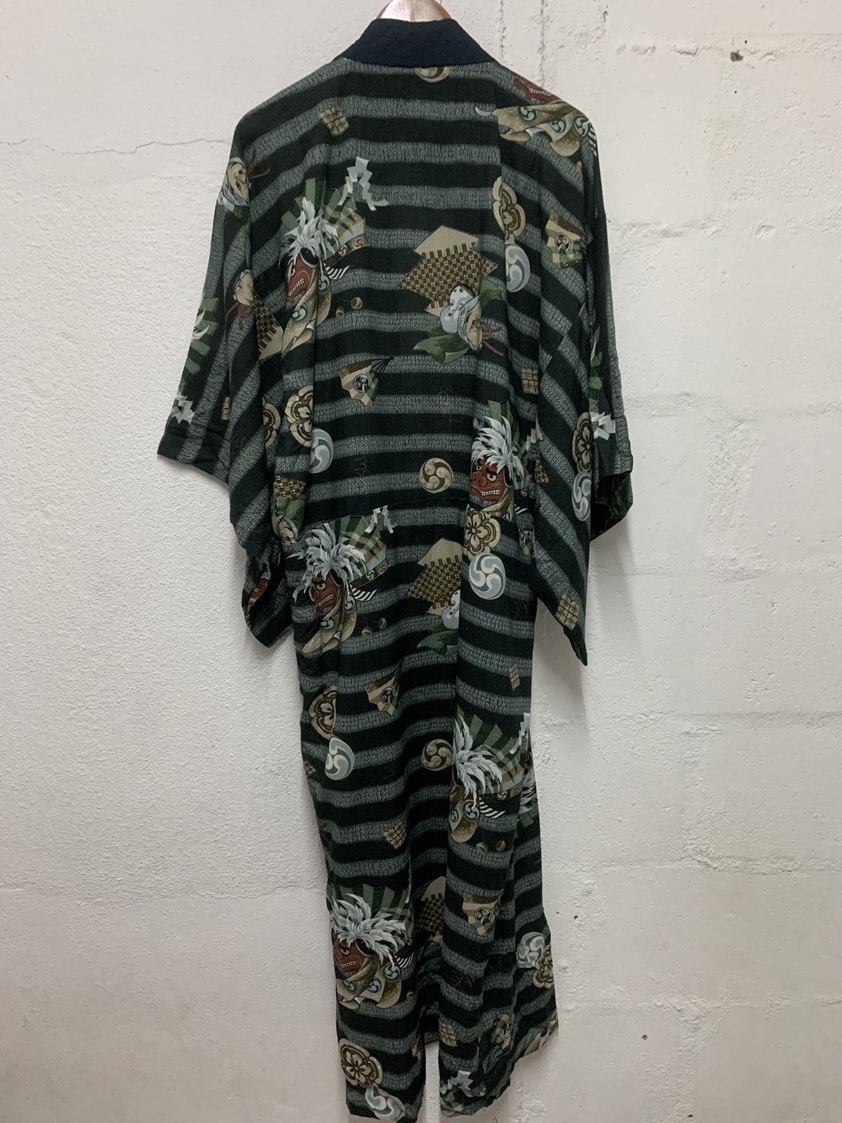Vintage Vintage Japanese Traditional Folklore Motif Kimono Size US XL / EU 56 / 4 - 4 Thumbnail