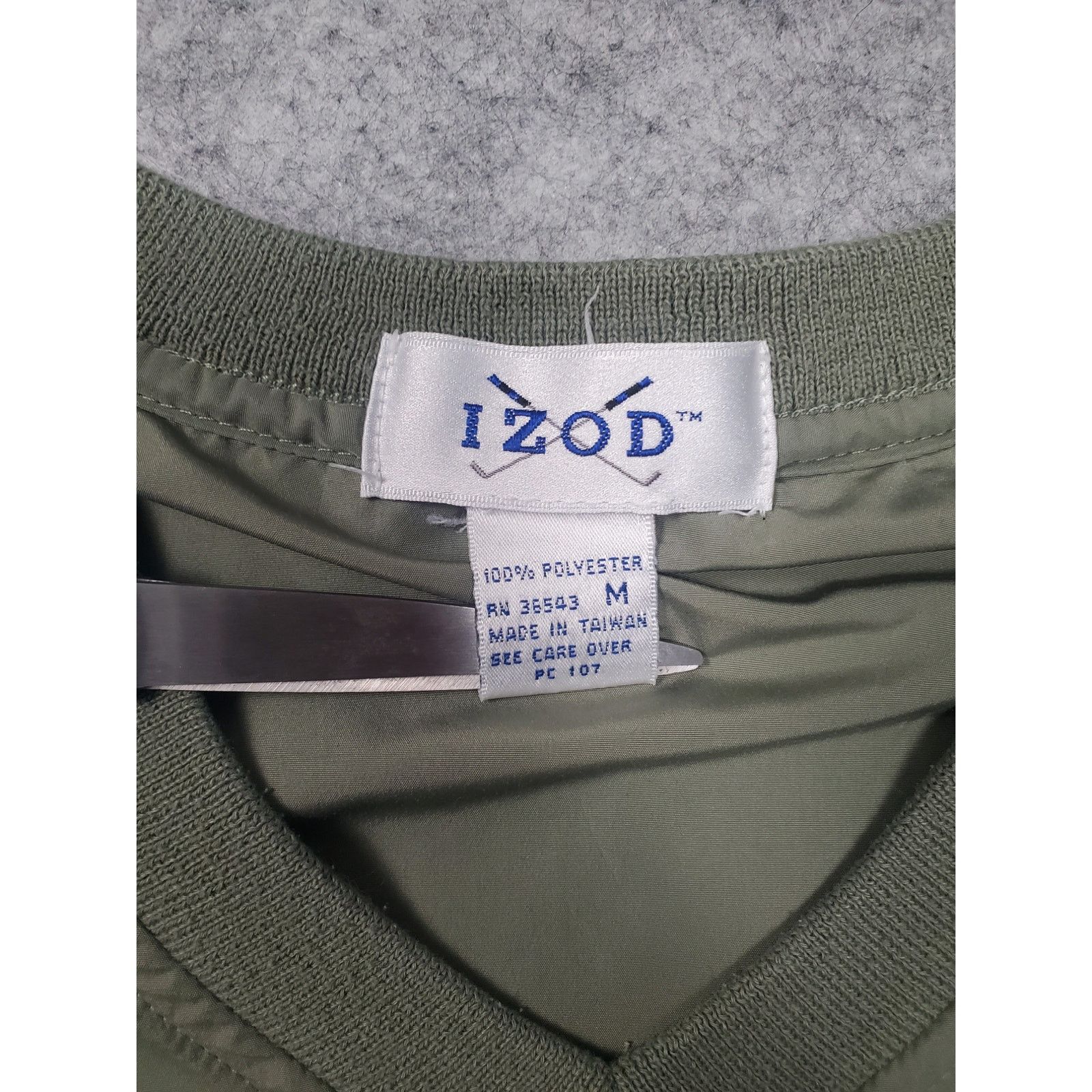Izod Women's Izod Green V-Neck Pullover Medium Lightweight Size M / US 6-8 / IT 42-44 - 3 Thumbnail