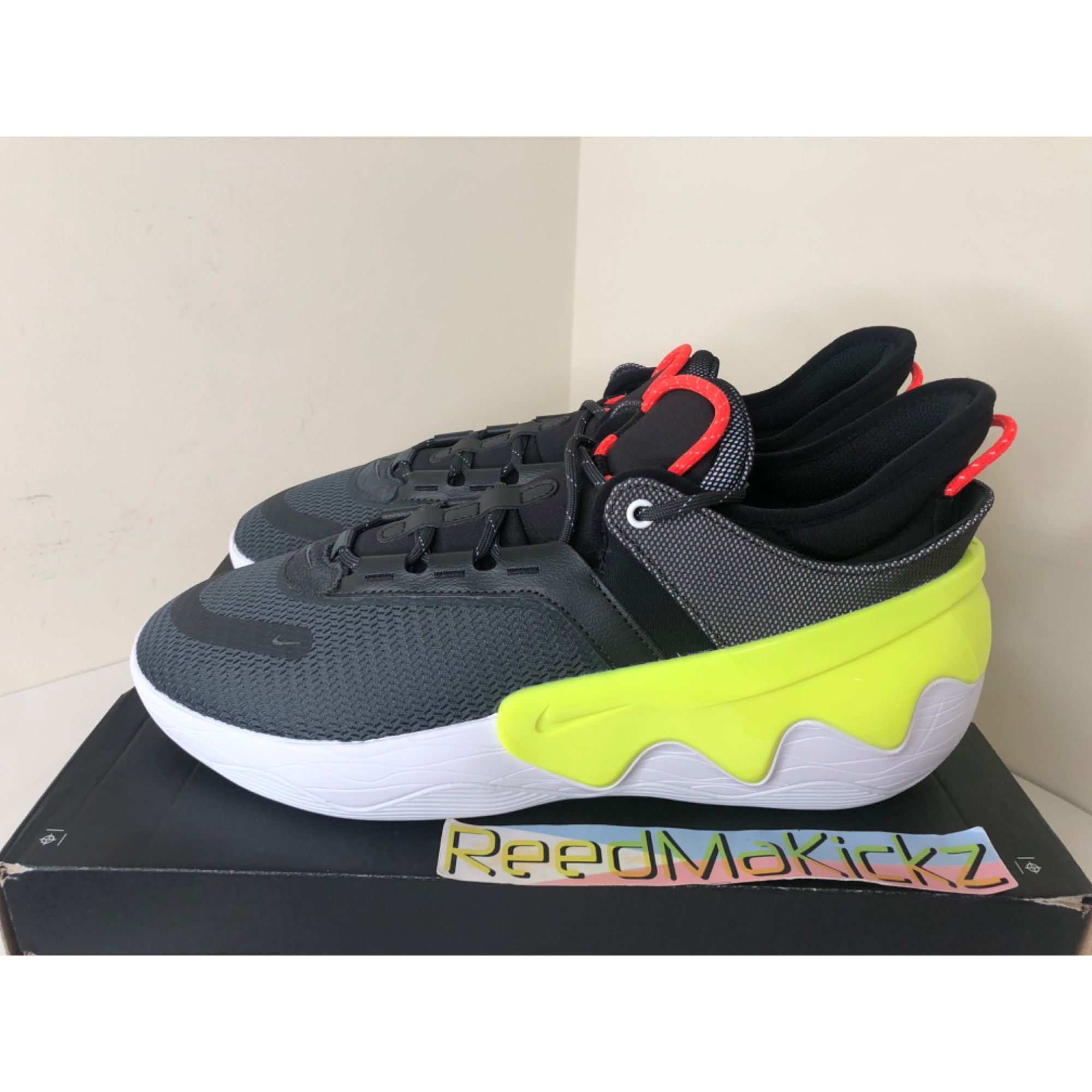 Nike Nike Distorted DNA Black Volt mens 13us Size US 13 / EU 46 - 1 Thumbnail