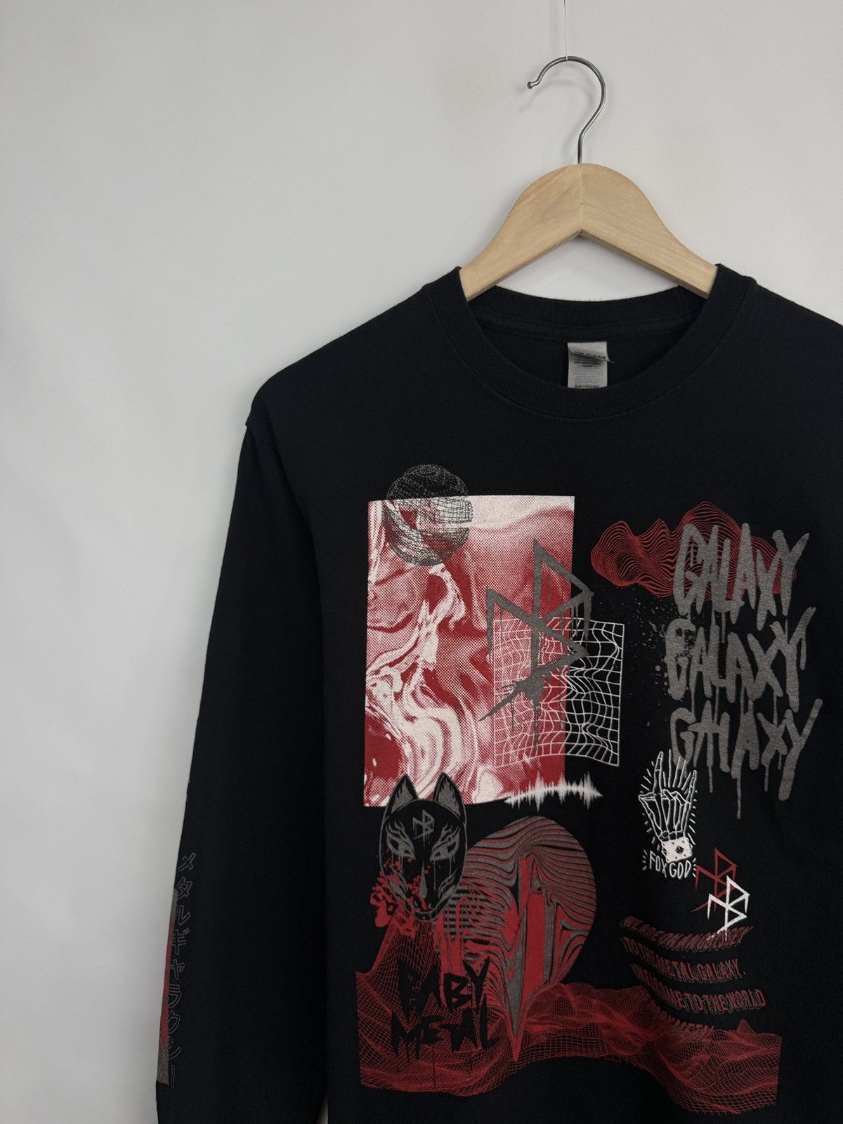 Band Tees 🖤🇯🇵 BABY METAL Galaxy Long Sleeve Cyberpunk Emo Goth Y2K Size US M / EU 48-50 / 2 - 4 Thumbnail