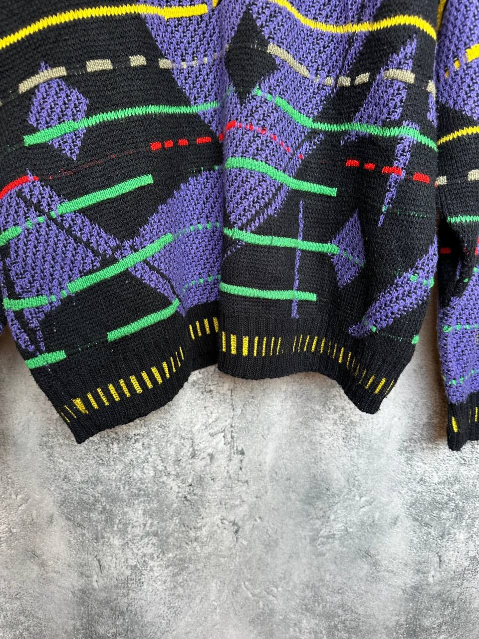Coogi Hilton Coogi Style Knit Sweater USA 90s Acrylic Cubist Face Size US XL / EU 56 / 4 - 8 Thumbnail