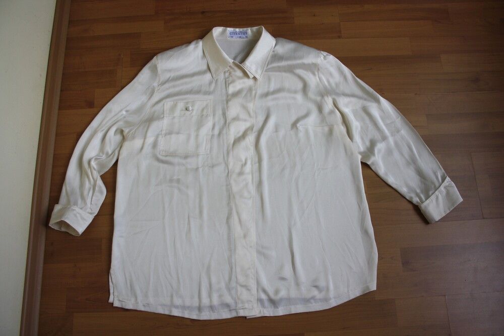 Givenchy GIVENCHY EN PLUS blouse 18W Button Up Long Sleeve Ivory Size XXL / US 16-18 / IT 52-54 - 2 Thumbnail