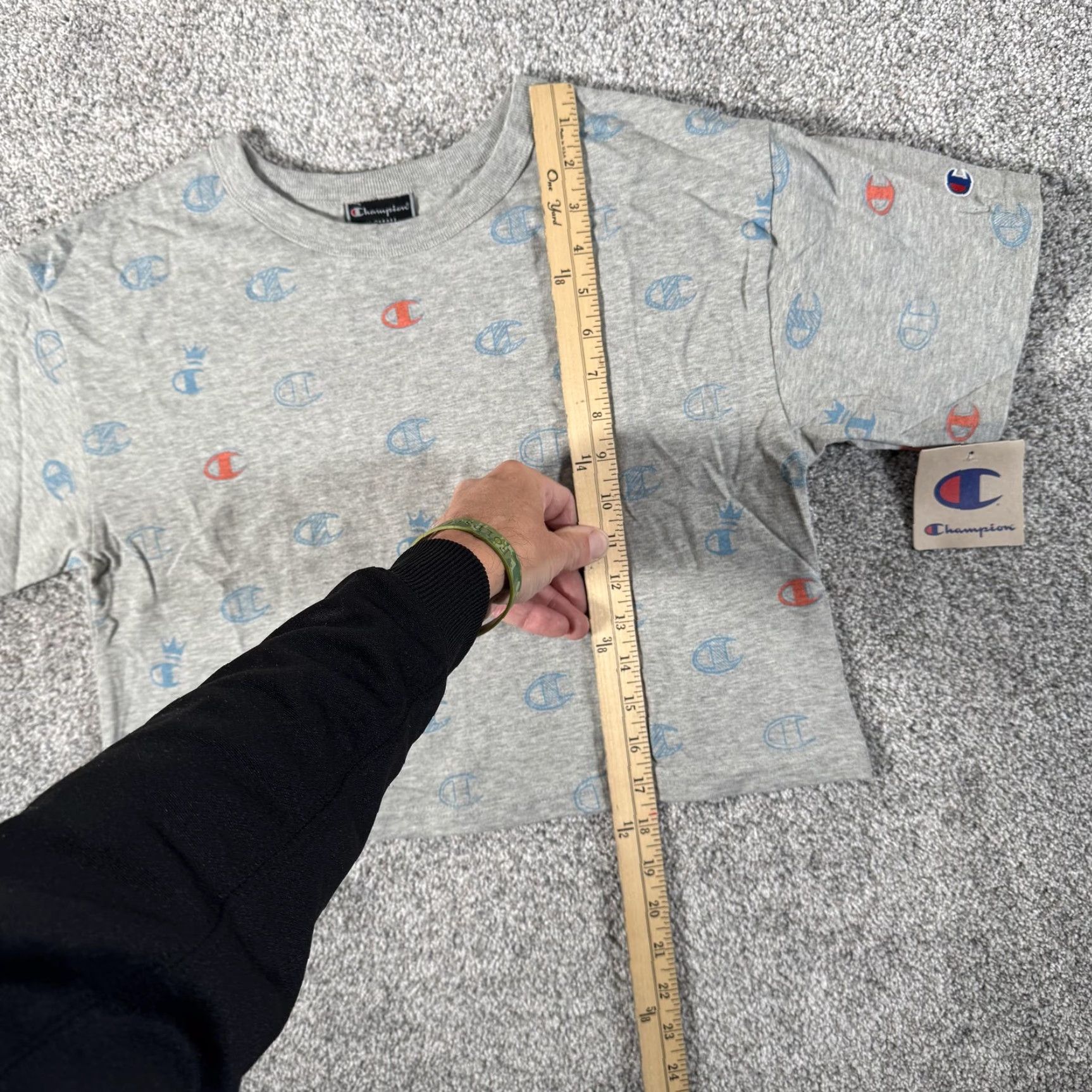 Champion Champion Shirt Womens XS Gray All Over Logo Cropped Crewneck Tee 100% Cotton Size XS / US 0-2 / IT 36-38 - 2 Thumbnail