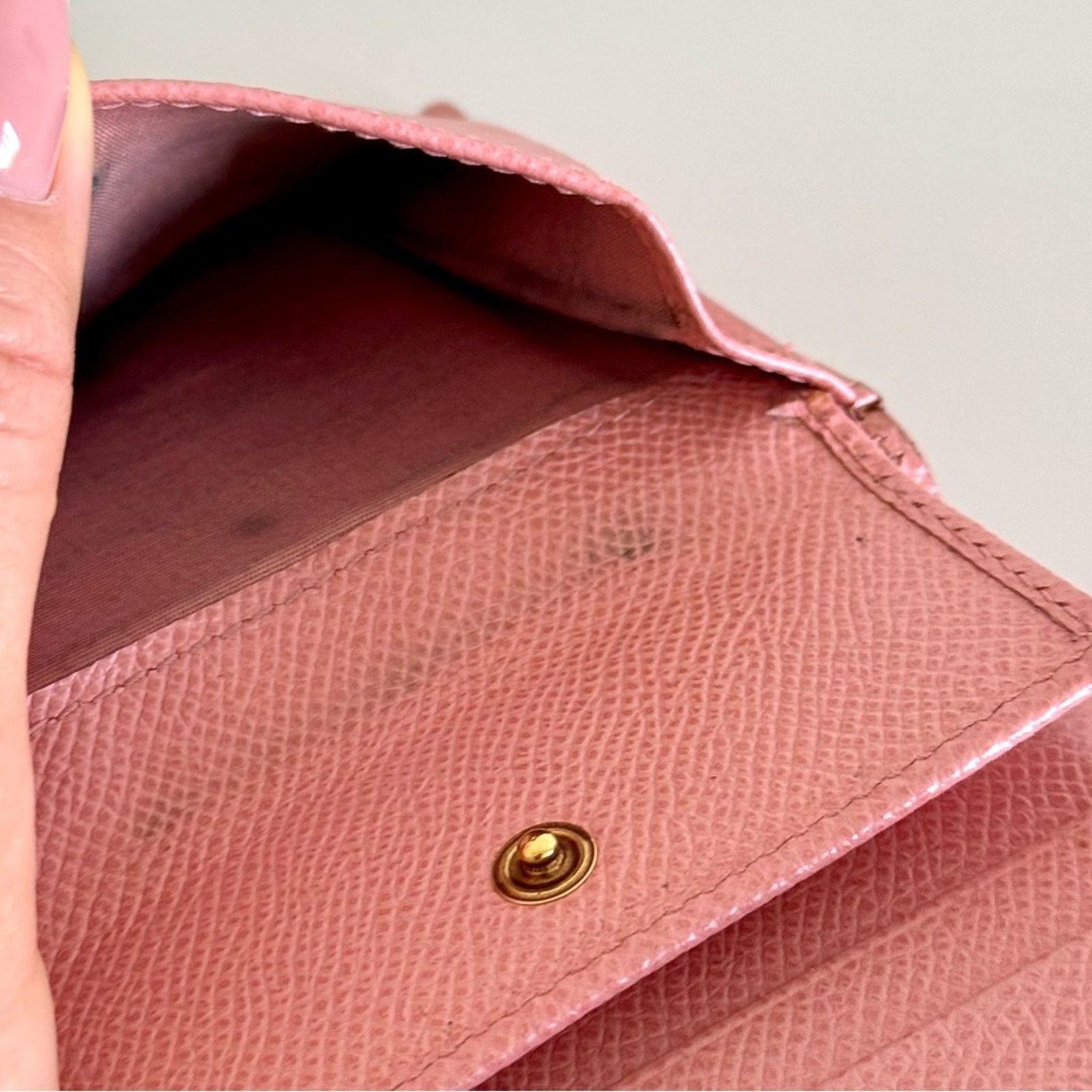 Salvatore Ferragamo Salvatore Ferragamo Pink Wallet with Gold Hardware Authentic Size ONE SIZE - 9 Thumbnail