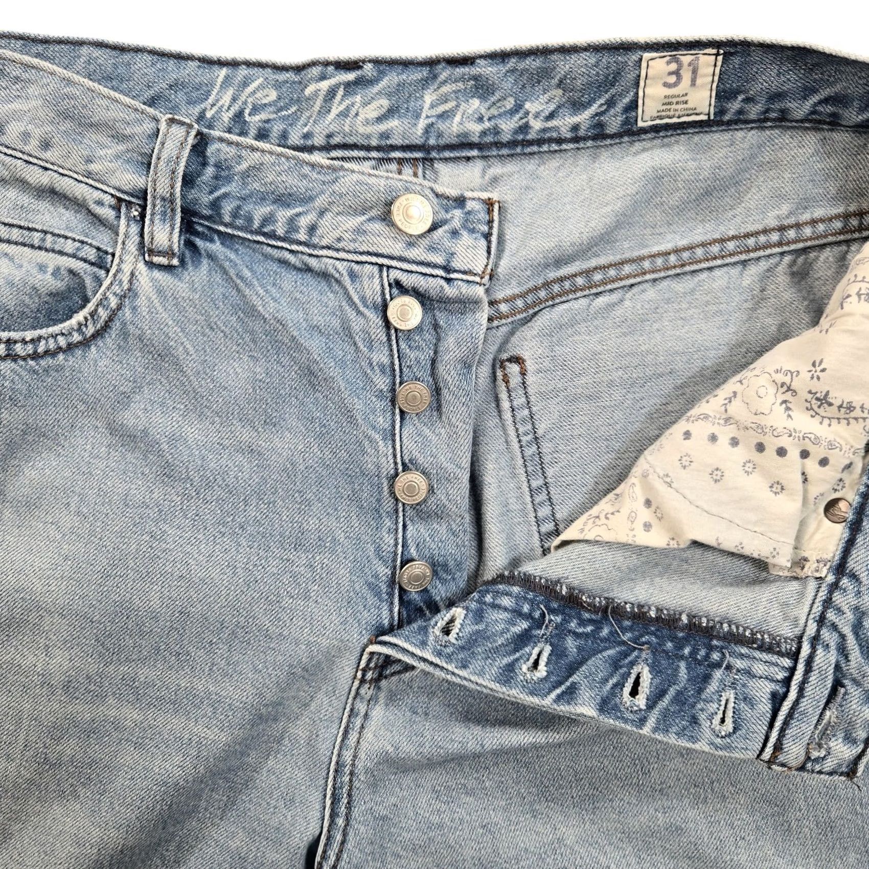 Vintage We The Free Jeans Womens 31 Light Wash High Rise Distressed Button Fly Jeans Size 24" / US 00 / IT 34 - 2 Thumbnail