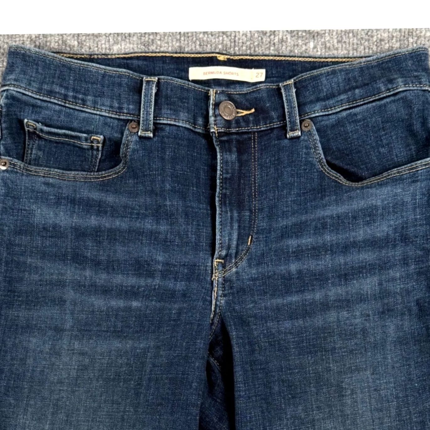 CO Levi Strauss Co Womens Bermuda Denim Jean Shorts Sz 27 Mid Rise Summer Y2K Retro Size 27" / US 4 / IT 40 - 3 Thumbnail