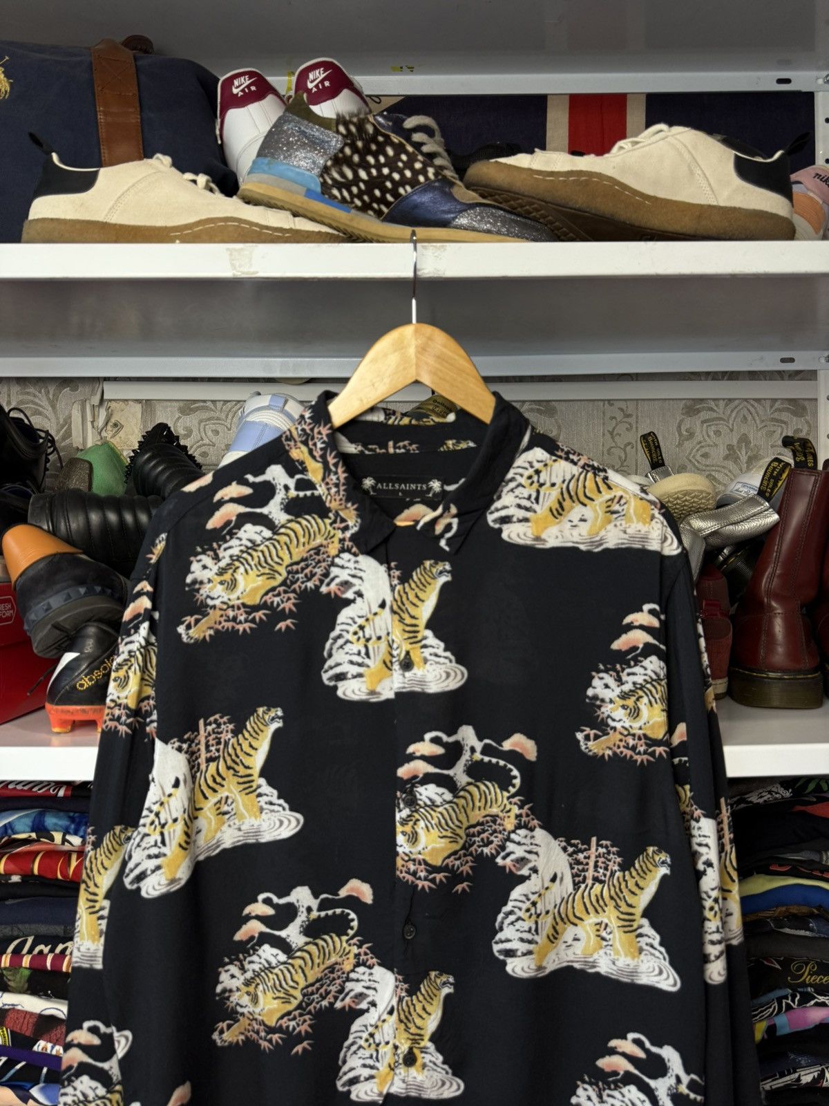 Allsaints Vintage Allsaints Viscose Tiger Crazy Print Y2K Hawaii Shirt Size US L / EU 52-54 / 3 - 2 Thumbnail