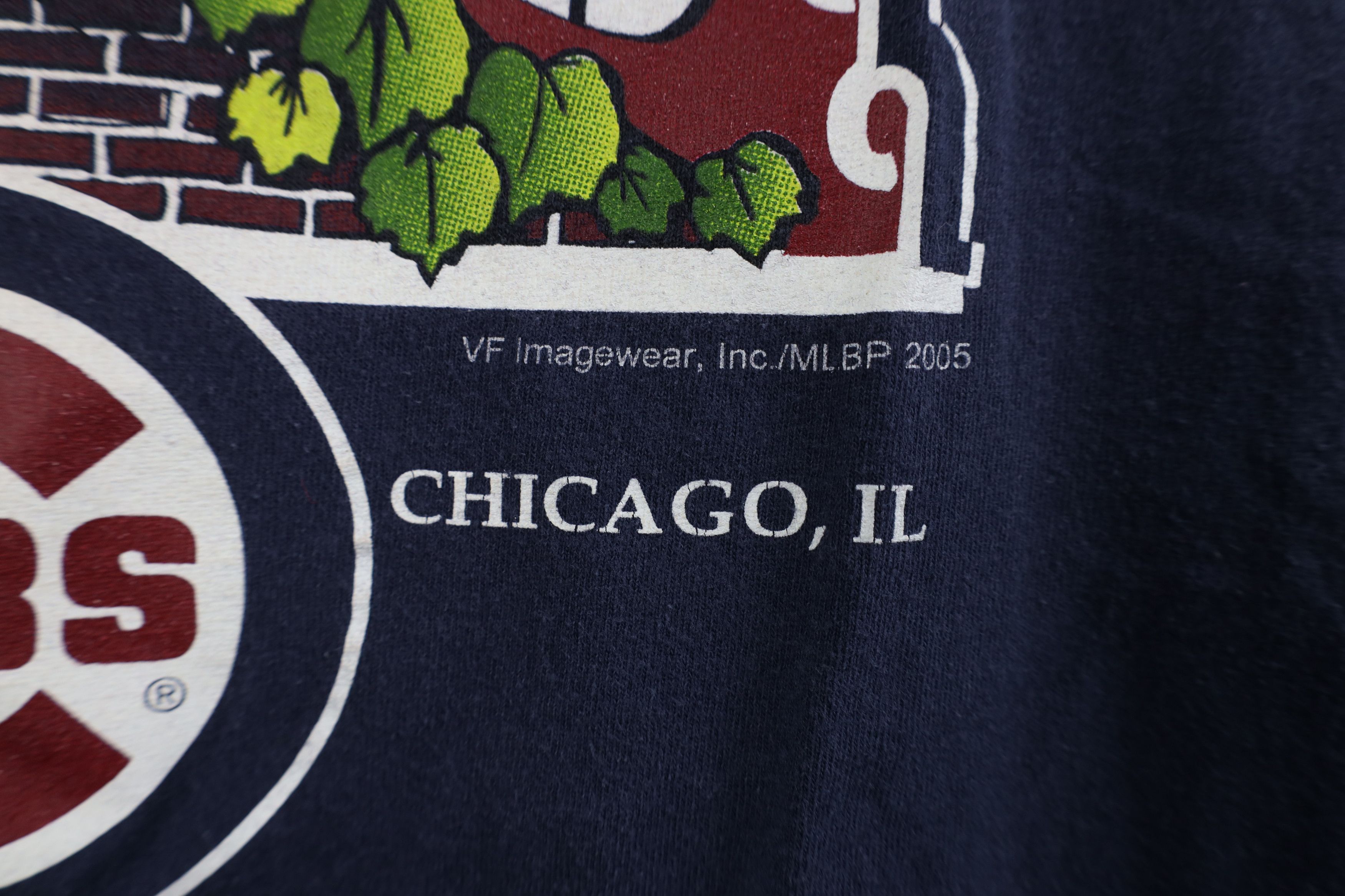 Vintage Vintage Y2K 2005 Chicago Cubs Baseball Wrigley Field T-Shirt Size US L / EU 52-54 / 3 - 5 Thumbnail