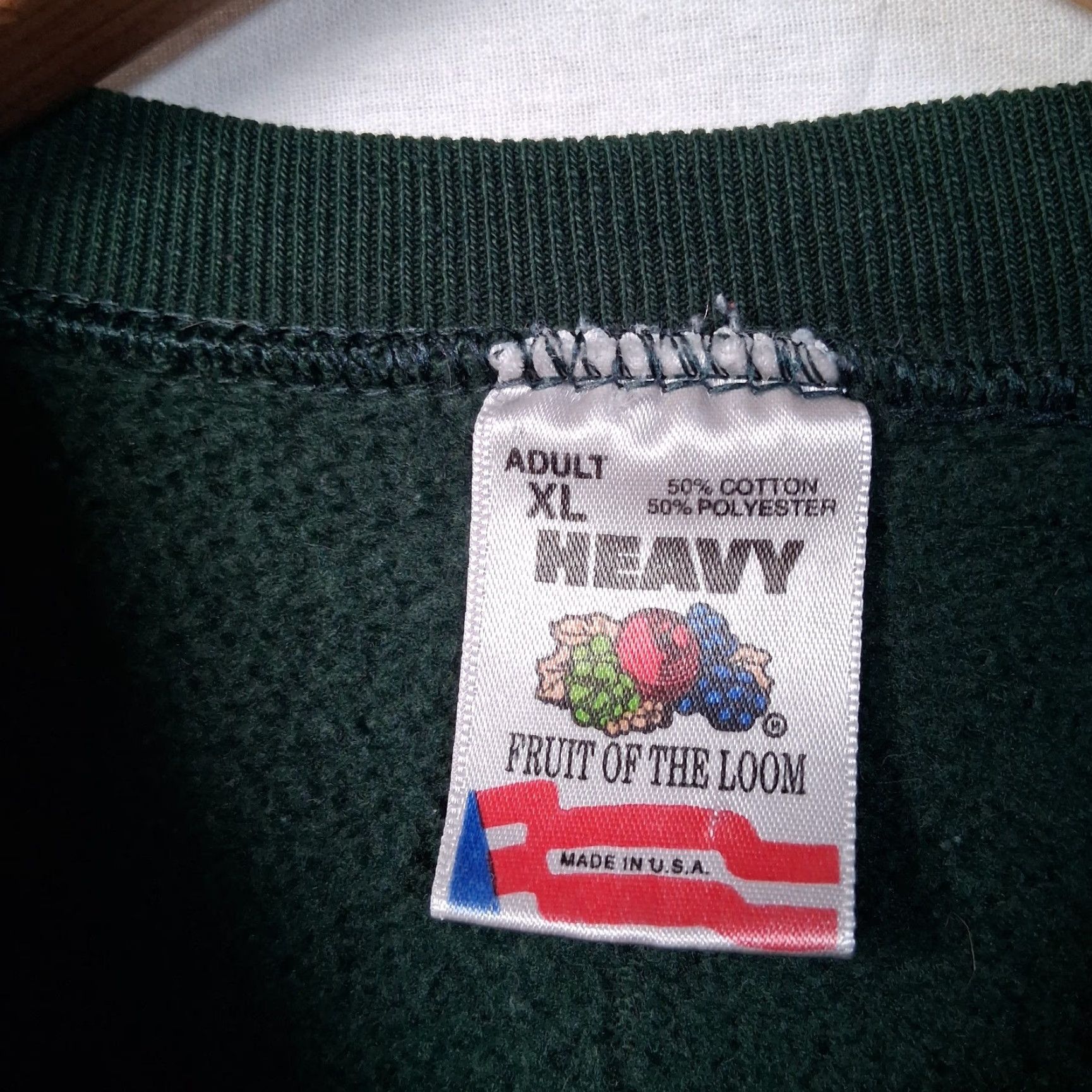 Fruit Of The Loom Vintage San Francisco California Sweatshirt XL Green Embroidered Crewneck USA Size US XL / EU 56 / 4 - 5 Thumbnail