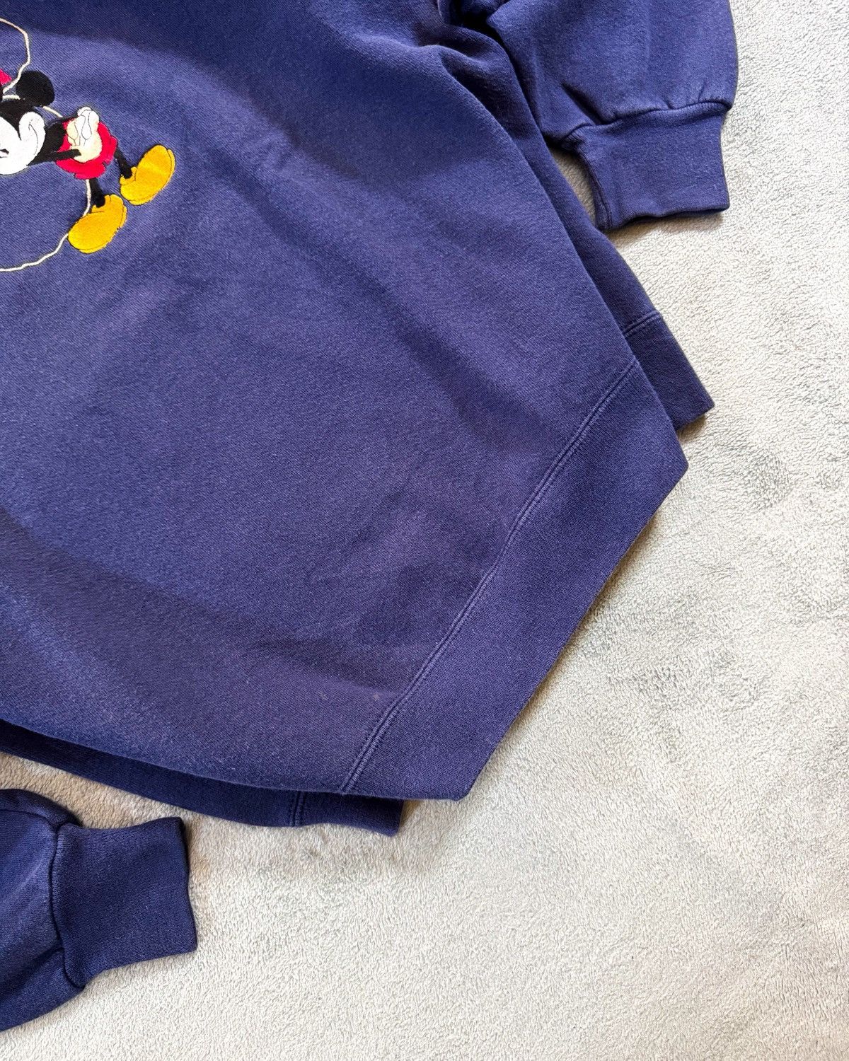 Mickey & Co. Vintage 90s Mickey Mouse Yellow Boots Sweatshirt Size US M / EU 48-50 / 2 - 5 Thumbnail