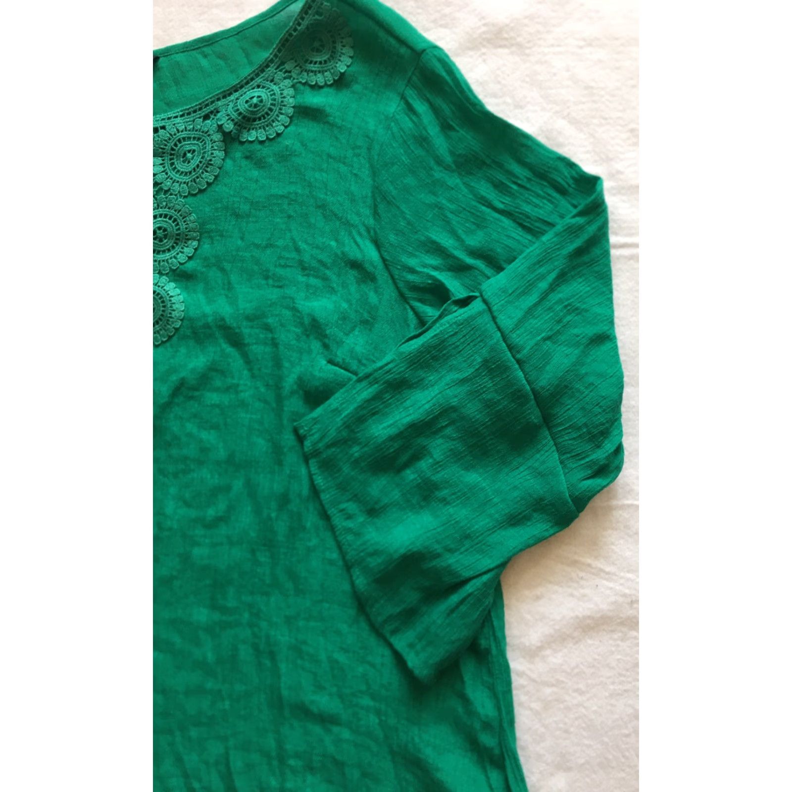 Vintage VINTAGE Zac & Rachel Blouse Women's 2XL Green Embroidery Bell Sleeve Lightweight Polyester Blend Belle Size XXL / US 16-18 / IT 52-54 - 3 Thumbnail