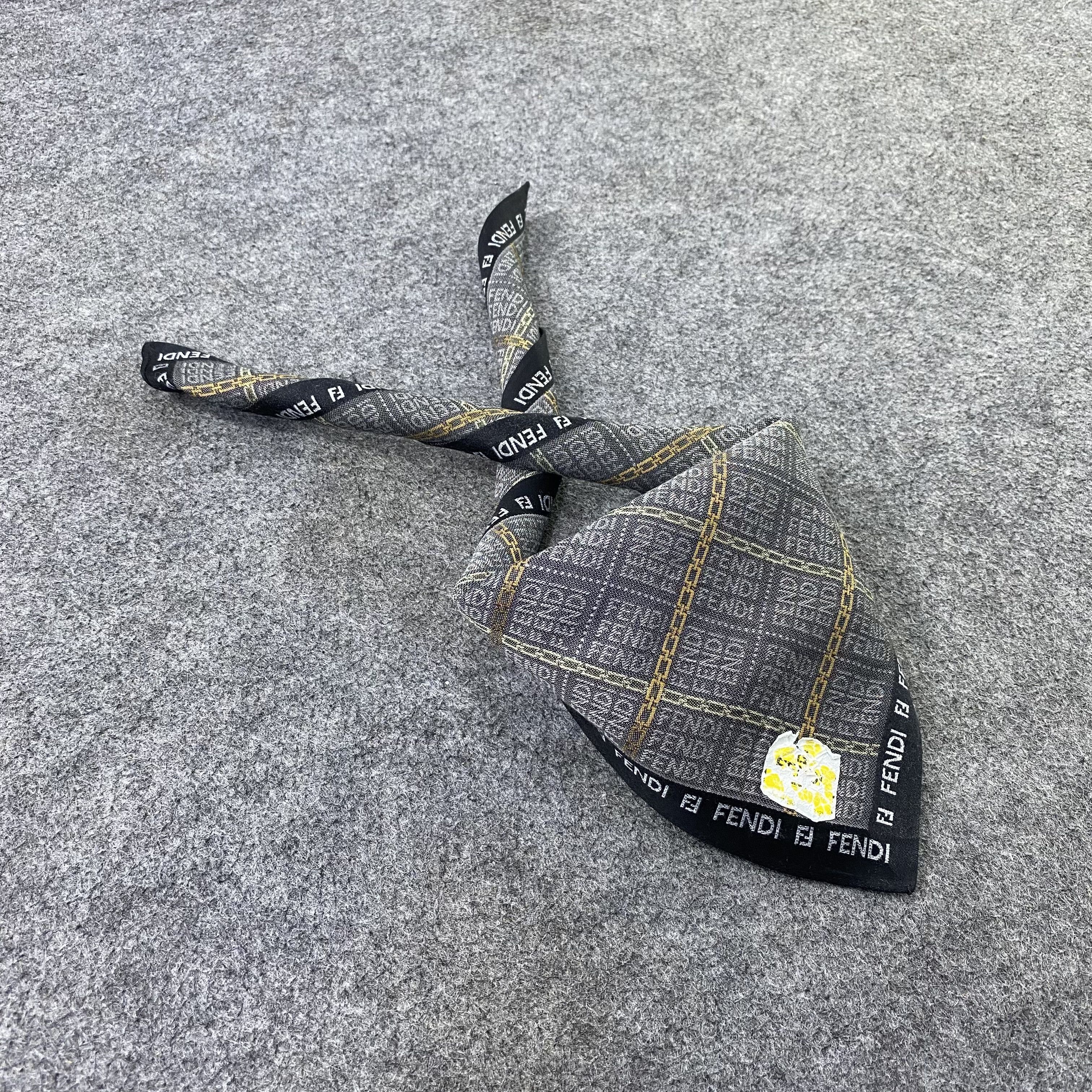 Fendi Fendi Handkerchief / Bandana / Neckerchief-B2149 Size ONE SIZE - 1 Thumbnail
