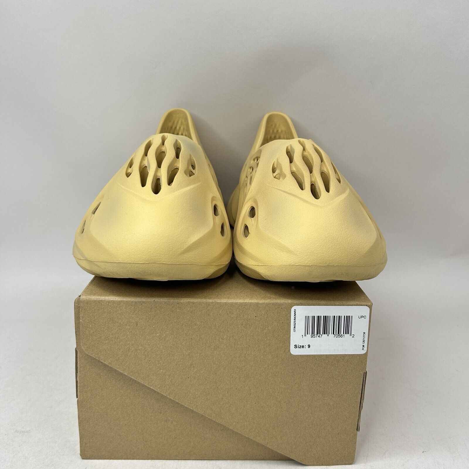 Adidas Adidas Yeezy Foam RNR Runner “Desert Sand” 2024 Size US 9 / EU 42 - 2 Thumbnail