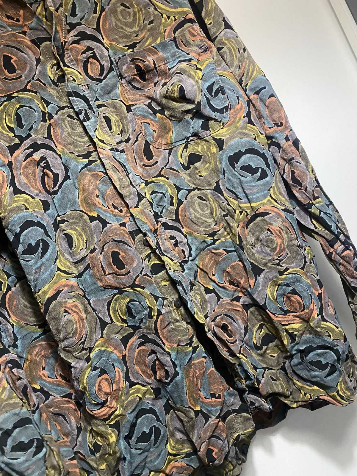 Vintage Vintage abstract roses viscose shirt button up Size US L / EU 52-54 / 3 - 5 Thumbnail