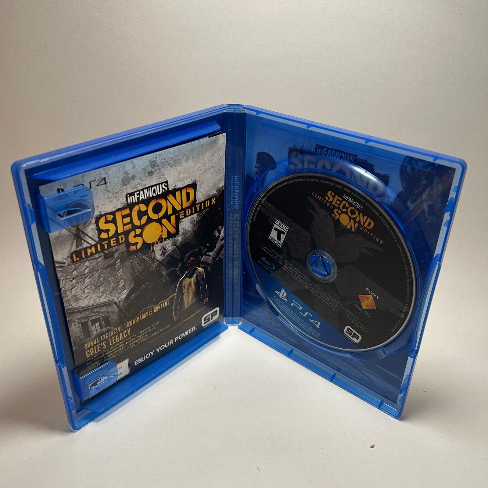 Sony InFAMOUS: Second Son Limited Edition - CIB - PS4 Size 26 - 2 Thumbnail