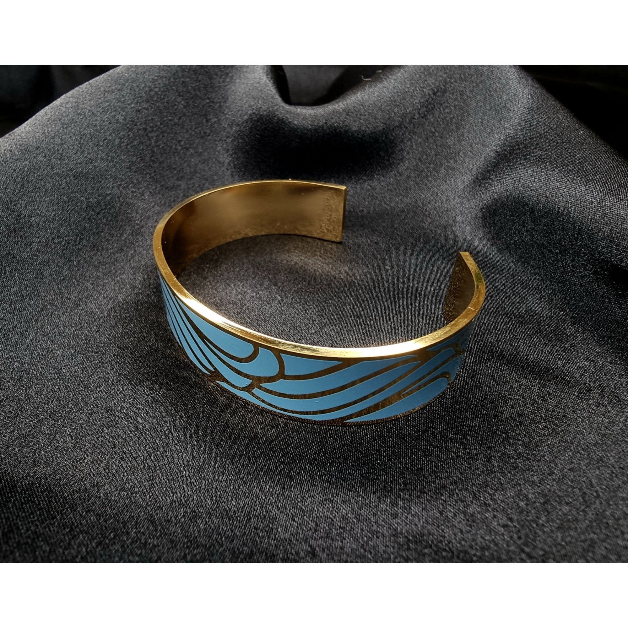 Vintage Blue & Gold Wave Patterned Cuff Bracelet With Engraved Inspi Size ONE SIZE - 6 Thumbnail