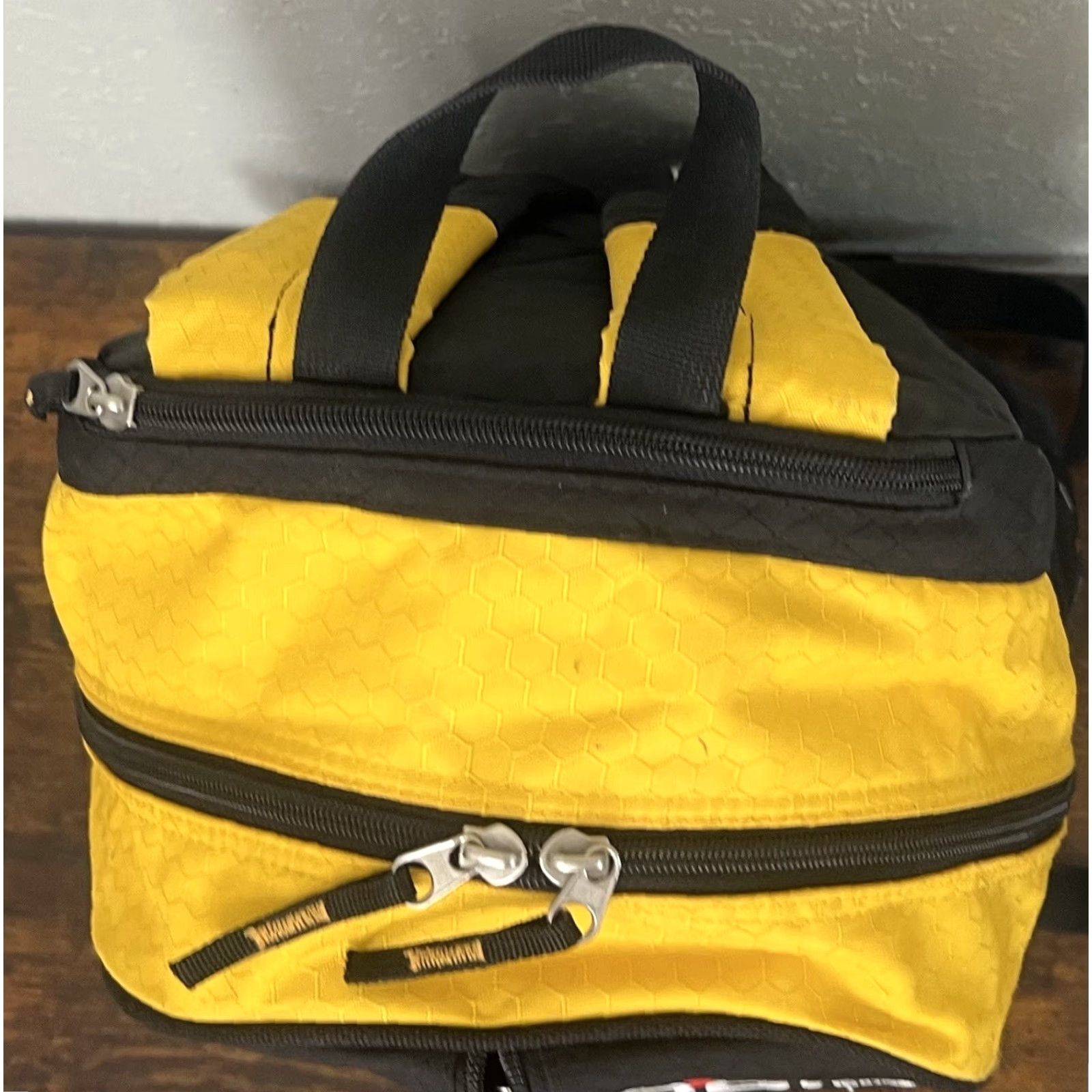 Vintage VINTAGE Ogio Cruzer Backpack Padded Moto Commuter School Work Travel POD Series Unisex Adults Yellow Backpack Size ONE SIZE - 4 Thumbnail