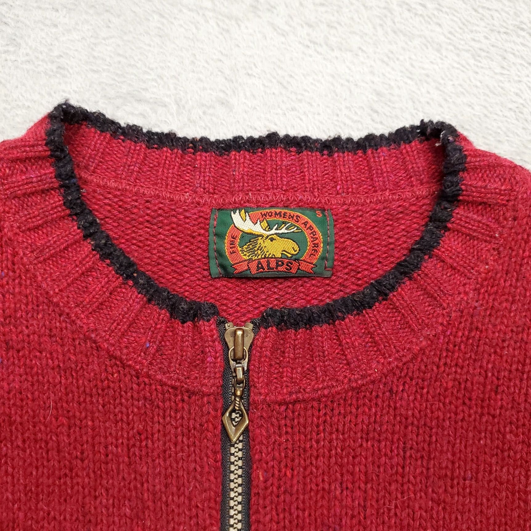 Vintage VINTAGE Alps Sweater Womens Small Red Knit 85% Wool Blend Casual Made in USA Size S / US 4 / IT 40 - 2 Thumbnail