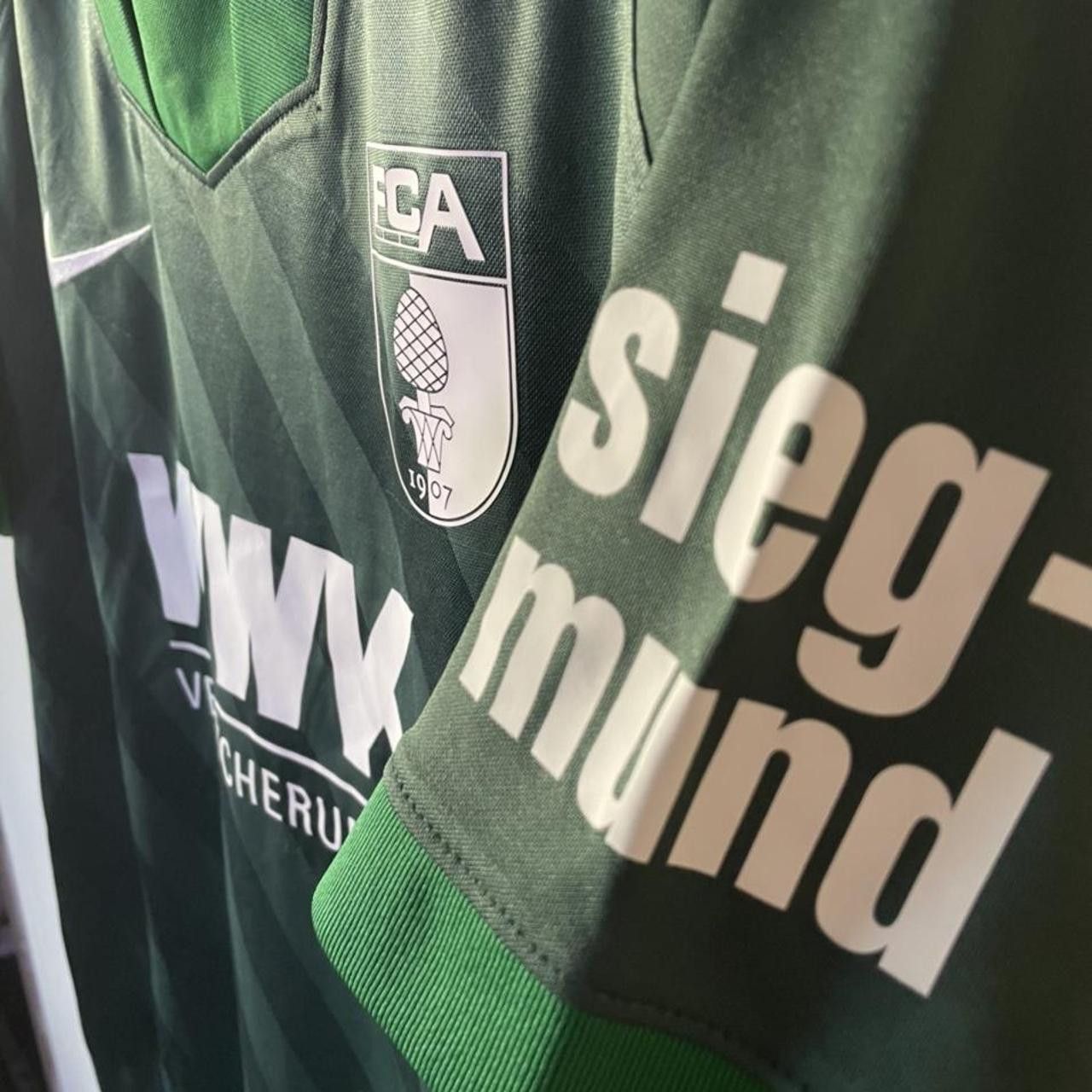 Nike 2020/2021 Augsburg Away Kit NWT Size US L / EU 52-54 / 3 - 3 Thumbnail