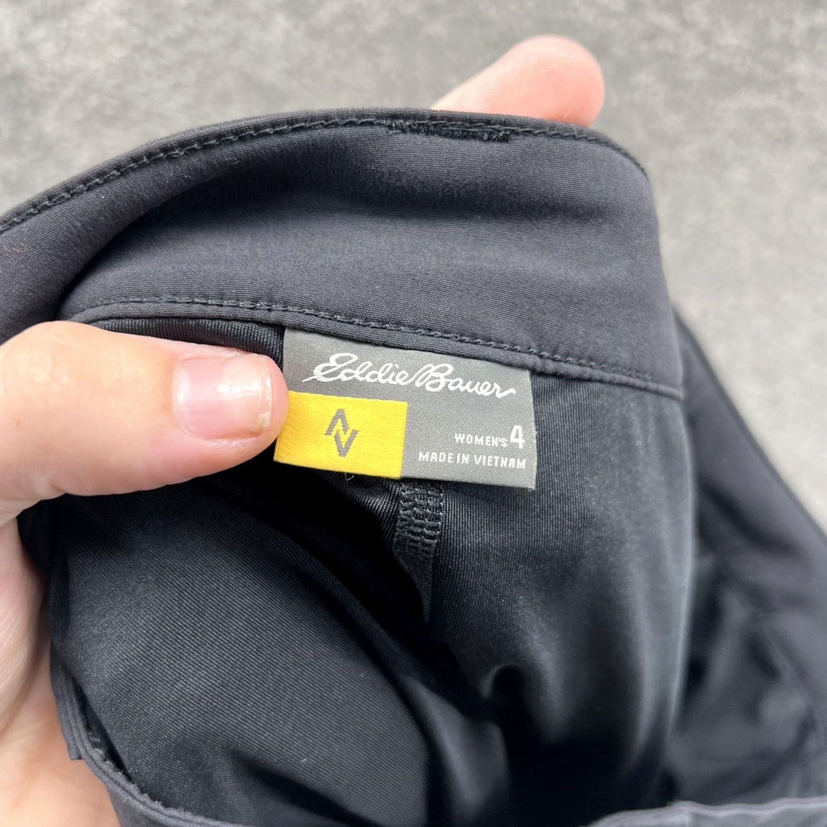Eddie Bauer Eddie Bauer Skort Womens 4 Black Stretch Outdoor Hiking Travel Pockets Casual Skort Size 27" / US 4 / IT 40 - 4 Thumbnail