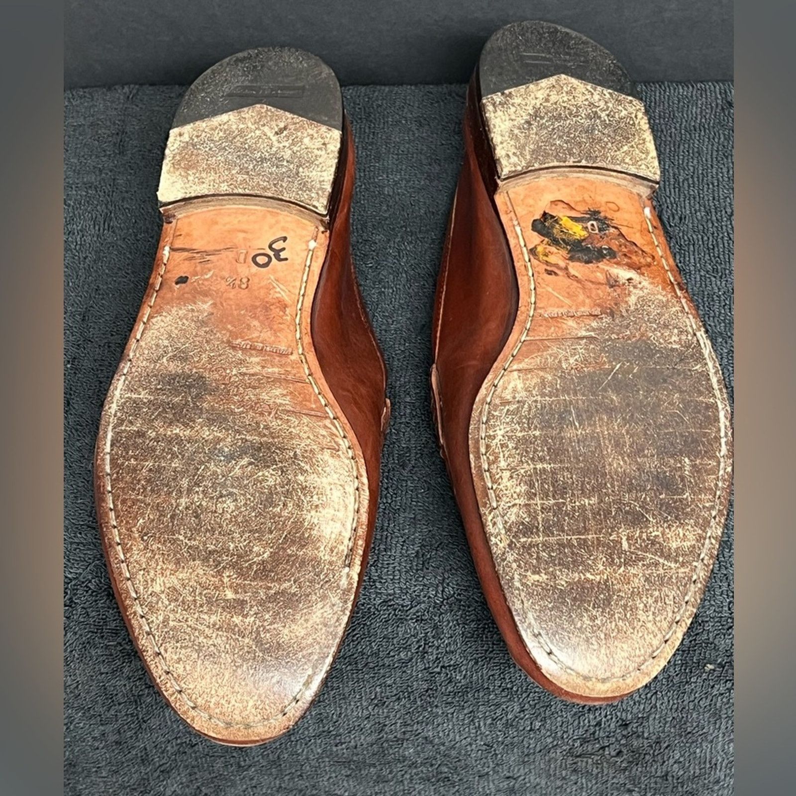 Salvatore Ferragamo Salvatore Ferragamo Silver Gold Gancini Bit loafers 8.5 D Size US 8.5 / EU 41-42 - 10 Thumbnail