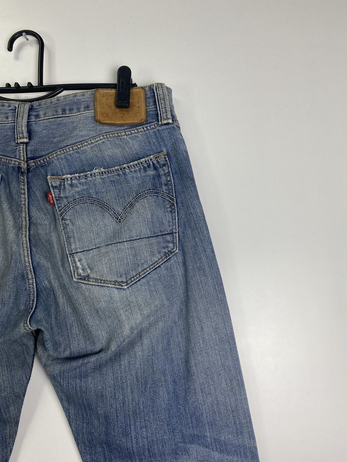 Levi's Vintage Levi’s Distressed Denim Size US 36 / EU 52 - 12 Thumbnail