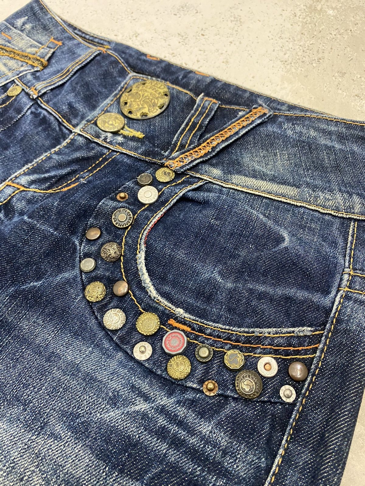 Japanese Brand × Le Grande Bleu (L.G.B.) × Tornado Mart Flare Red Pepper Denim Unique Embellished Pocket Mud Washed Size US 28 / EU 44 - 7 Thumbnail