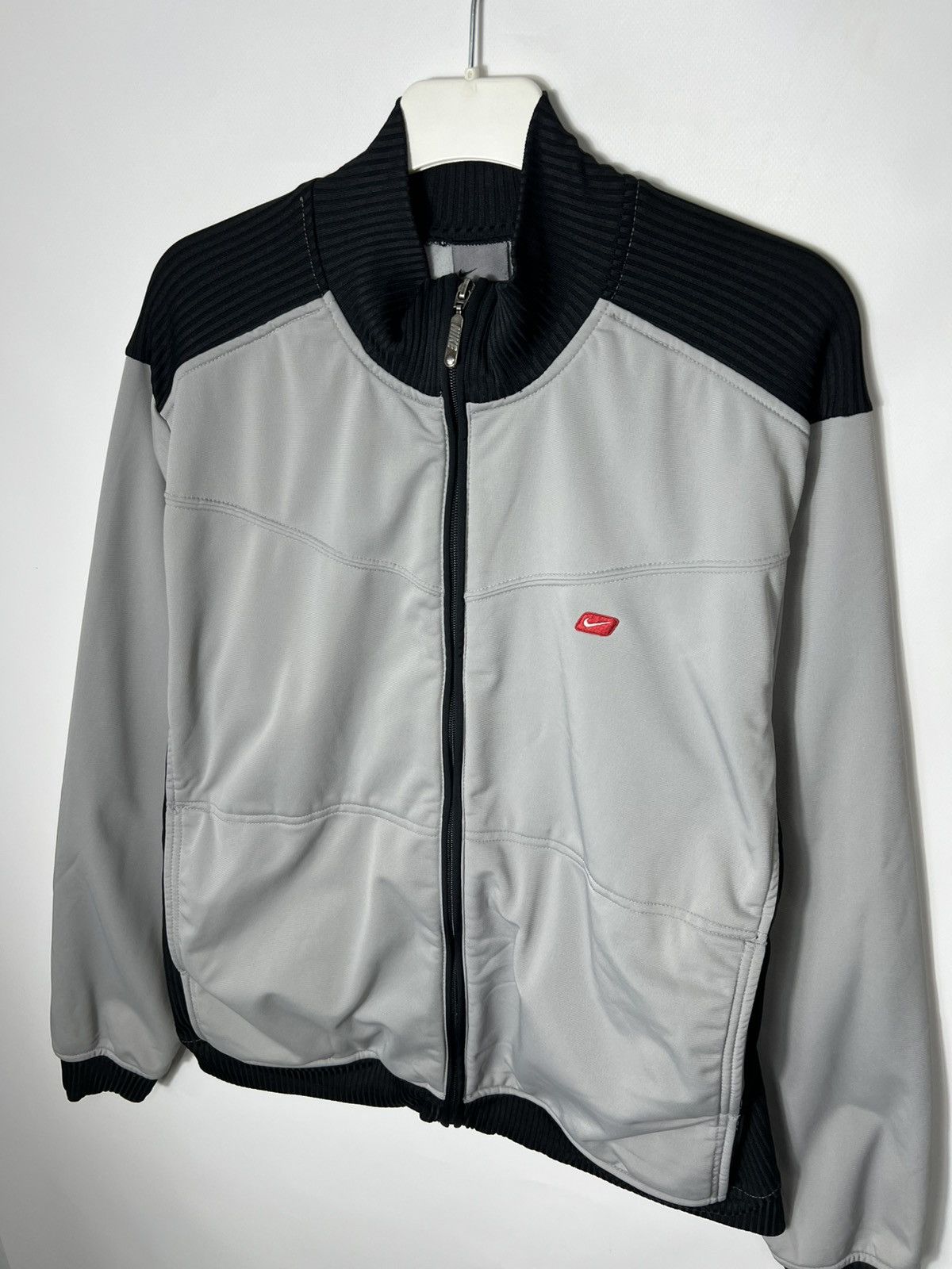 Nike Vintage 00s hype streetwear y2k sk8 Nike Full Zip Sweatshirt Size US L / EU 52-54 / 3 - 2 Thumbnail