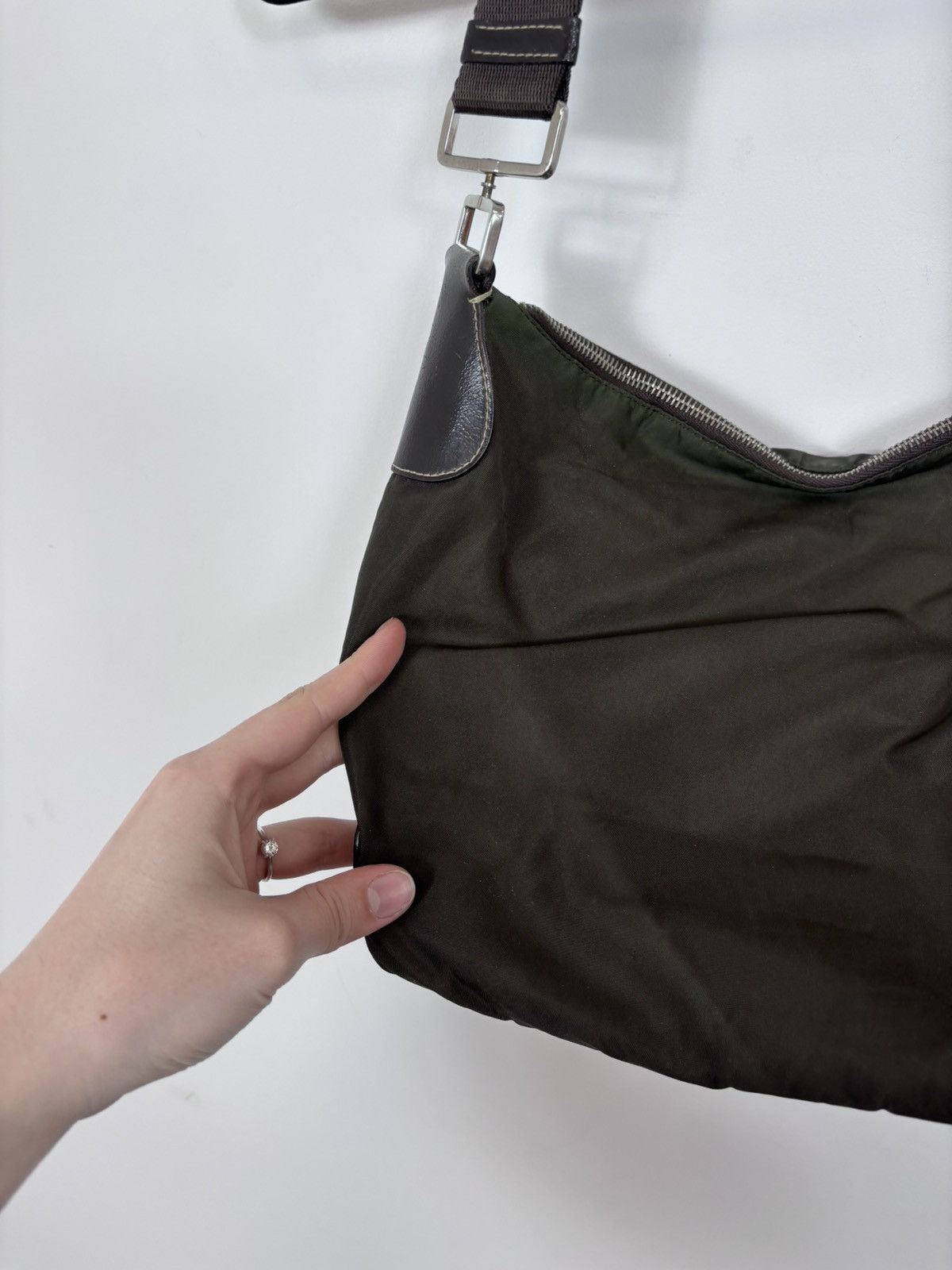 Prada Prada Khaki Tessuto Triangle Logo Nylon/Leather Shoulder Bag Size ONE SIZE - 20 Thumbnail