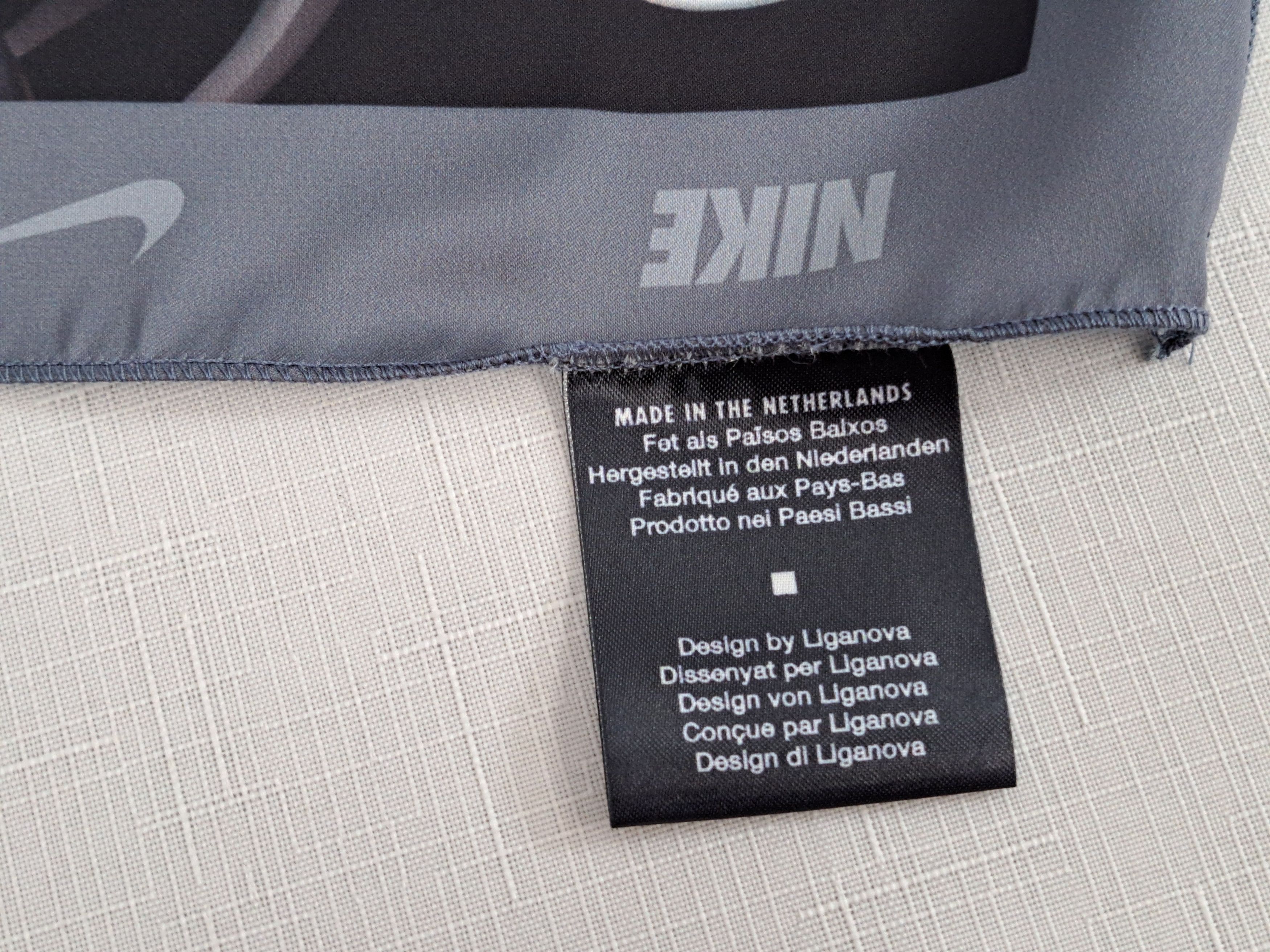 Nike Nike limited edition square scarf. Size ONE SIZE - 7 Thumbnail