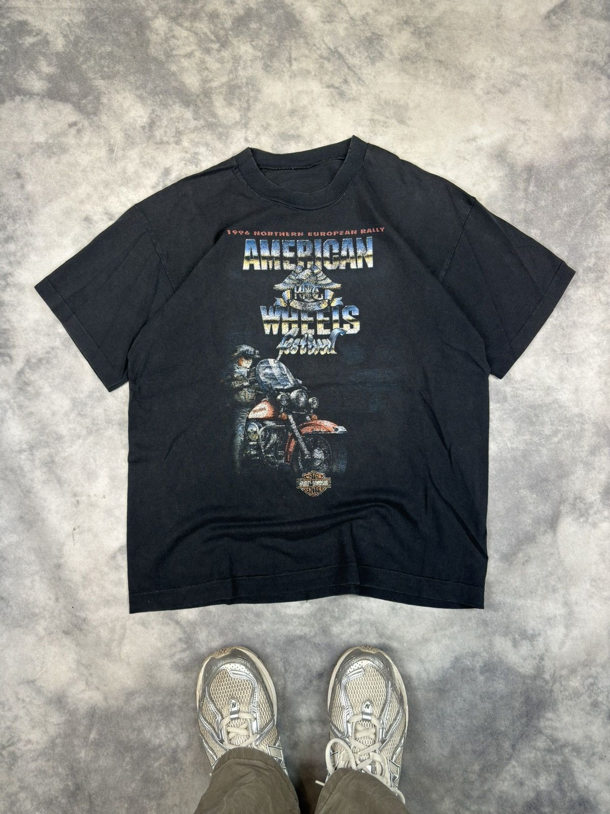 Harley Davidson × Vintage Vintage Harley Davidson American Wheels 1996 Festival Tshirt Size US L / EU 52-54 / 3 - 1 Thumbnail