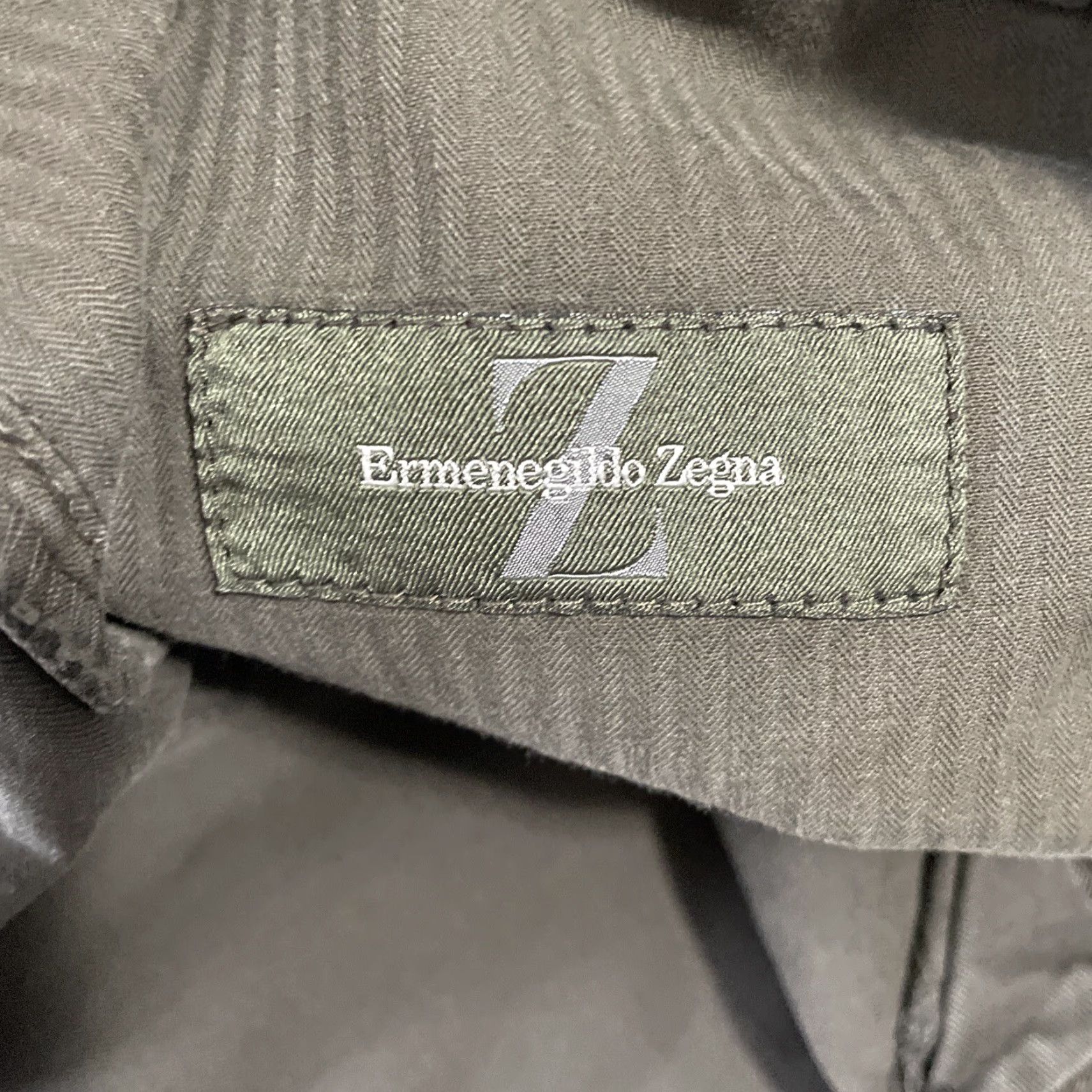 Ermenegildo Zegna Ermenegildo Zegna Chino Pants Men 37x28 Dark Green Straight Leg Flat Front Italy Chino Pants Men 37 Green Straight Front 5-Pocket Baggy? Size US 37 - 4 Thumbnail