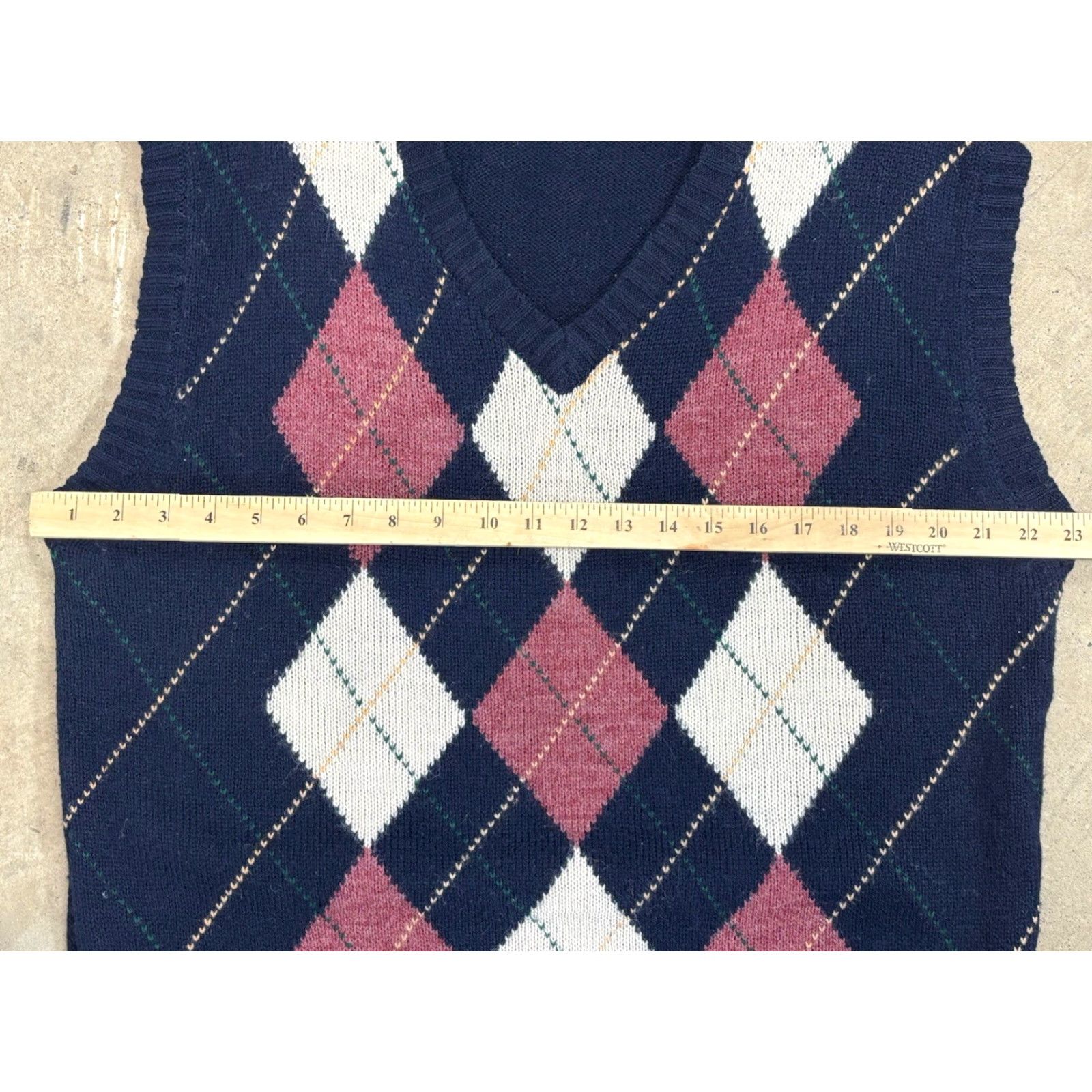 Arrow VINTAGE Arrow Argyle Sweater Vest XL Mens Navy Sleeveless 80s Academia V-Neck Knitt Shirt? Size US XL / EU 56 / 4 - 5 Thumbnail