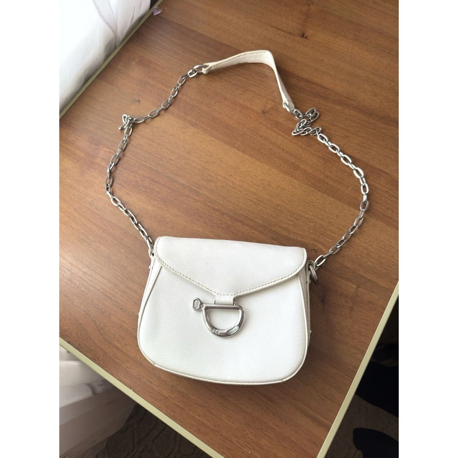 Ralph Lauren VINTAGE Ralph Lauren Leather White Messenger Bag Women Small XS Bag Small White Leather Messenger Bag 90s City Classic Designer Casual Womens Size ONE SIZE - 2 Thumbnail