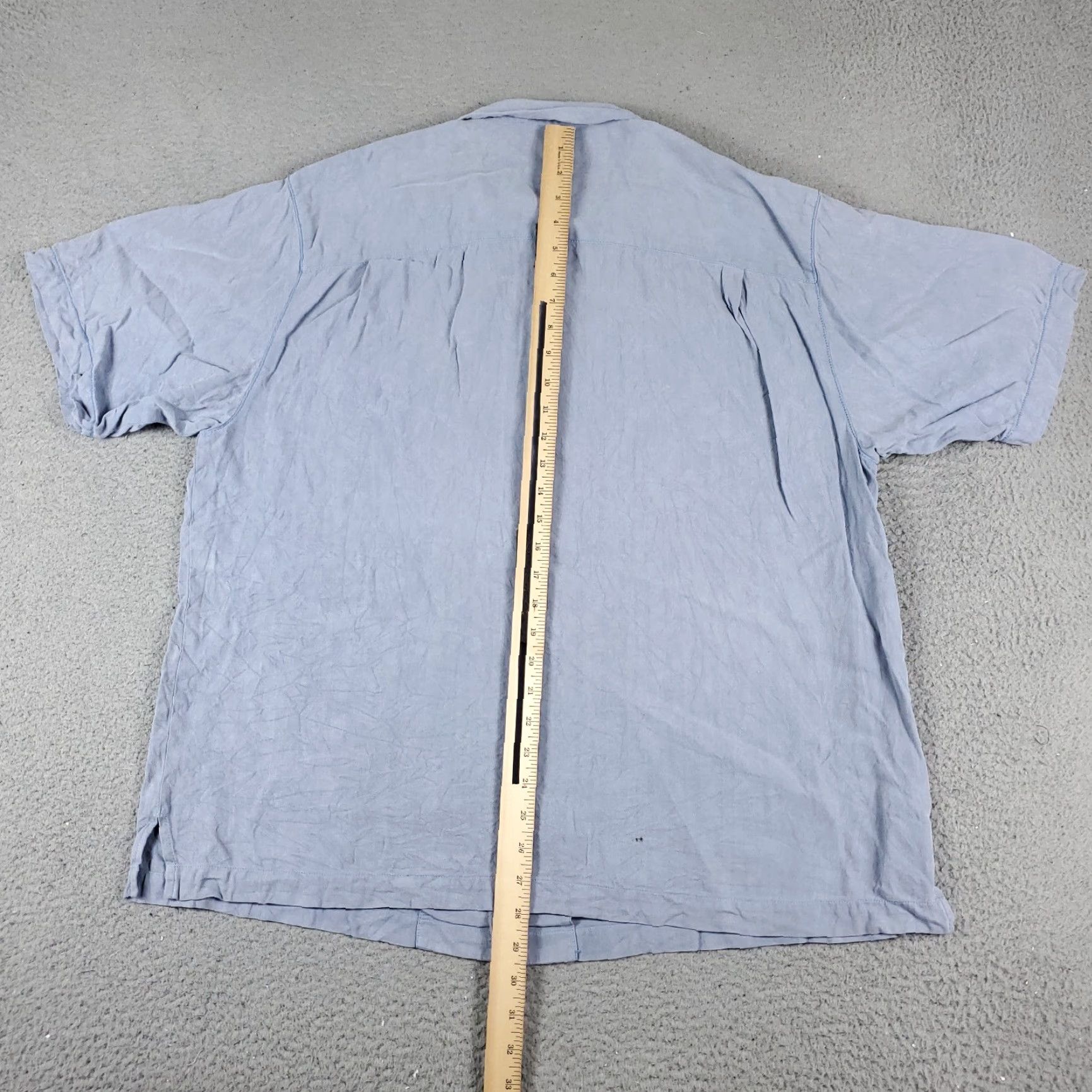 Tommy Bahama VINTAGE Tommy Bahama Shirt Mens XL Blue Aloha Hawaiian Button-Up Short Sleeve Shirt - Silk, Casual Beachwear, 90s Style, Men's XL Blue Size US XL / EU 56 / 4 - 6 Thumbnail